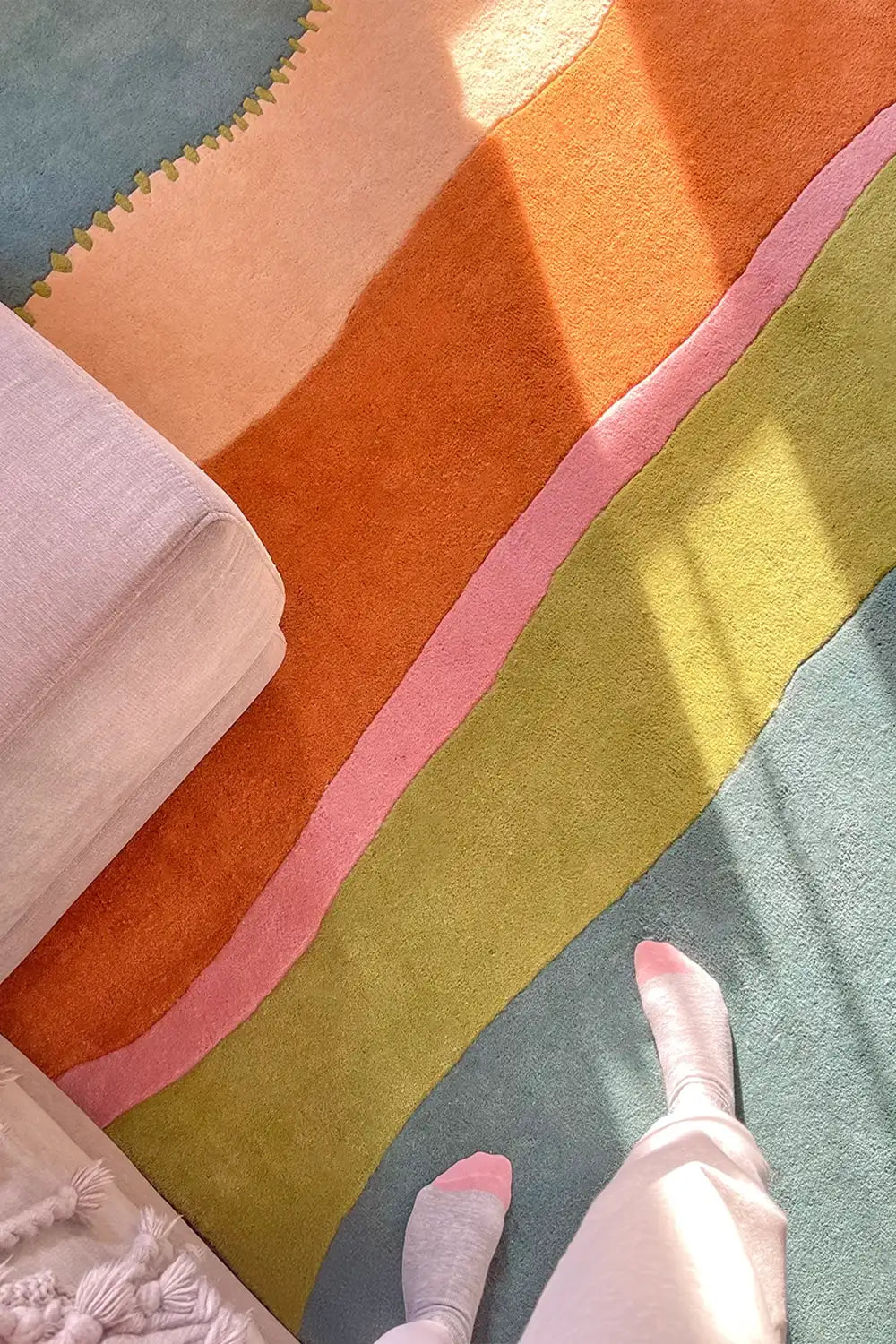 Stitched and Striped Square Hand Tufted Wool Rug、mySite、gigharbornorthrealestate