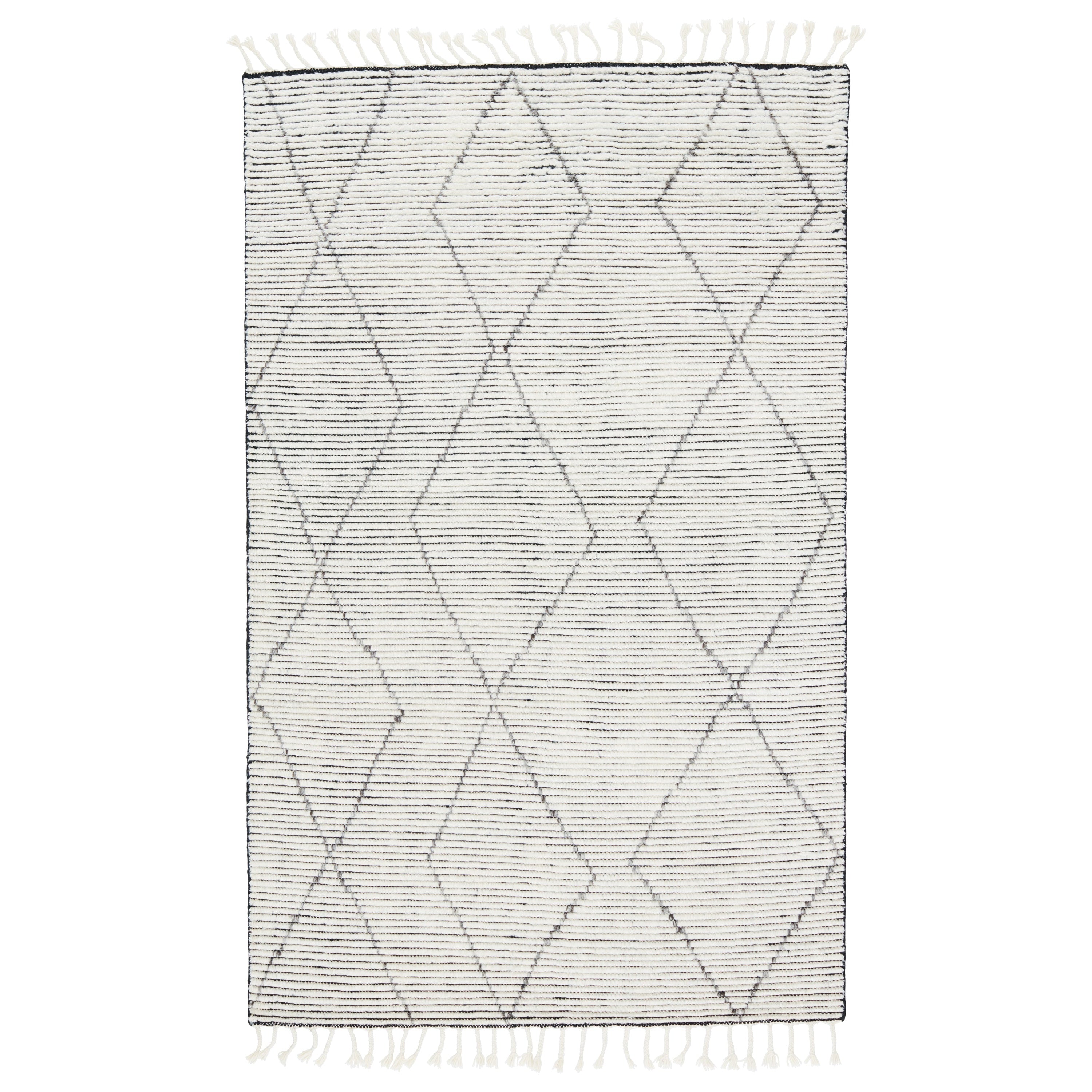 Ammil Hand-Knotted Trellis Cream Black Area Rug、mySite、gigharbornorthrealestate