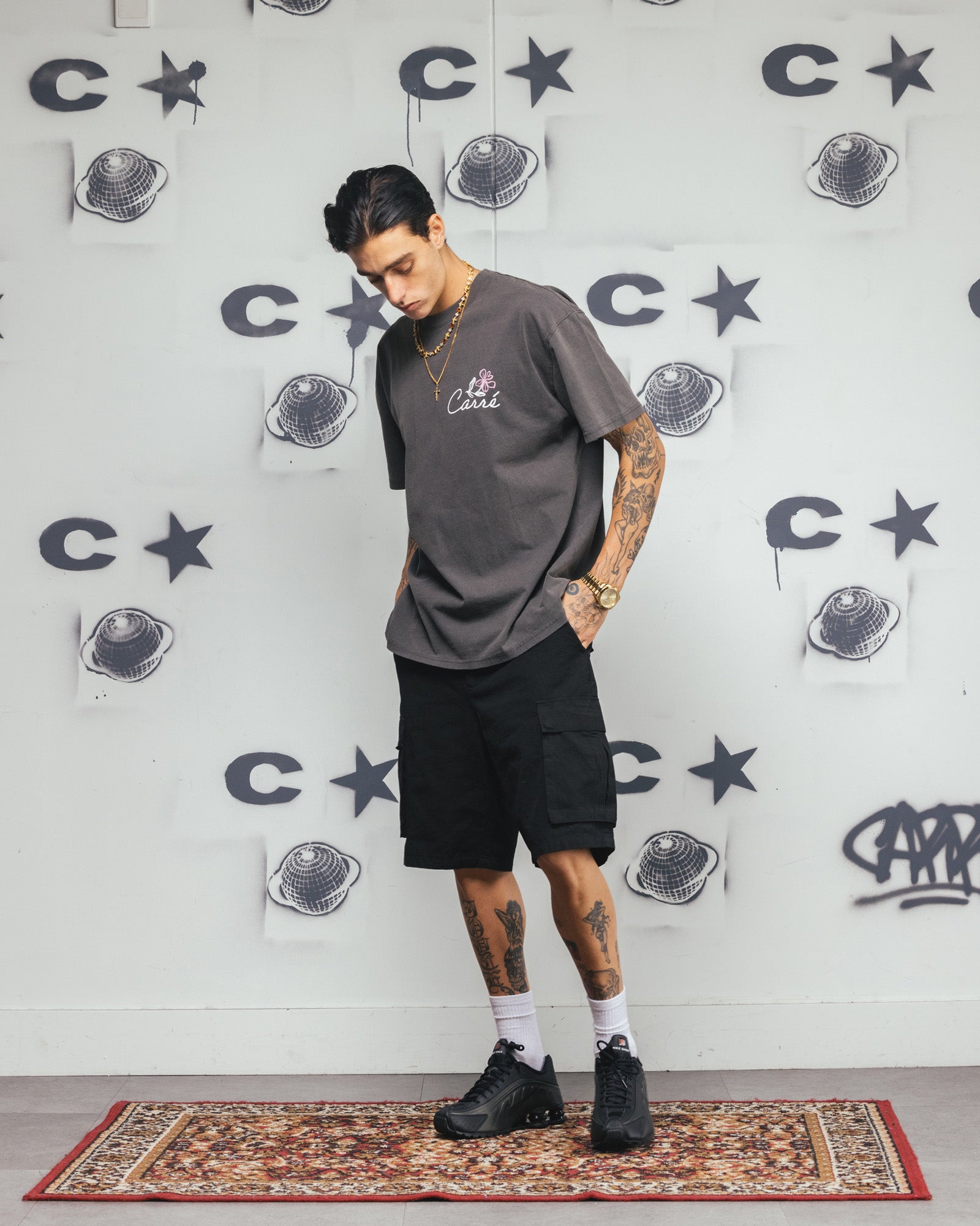 {product_title} - {shop_name}