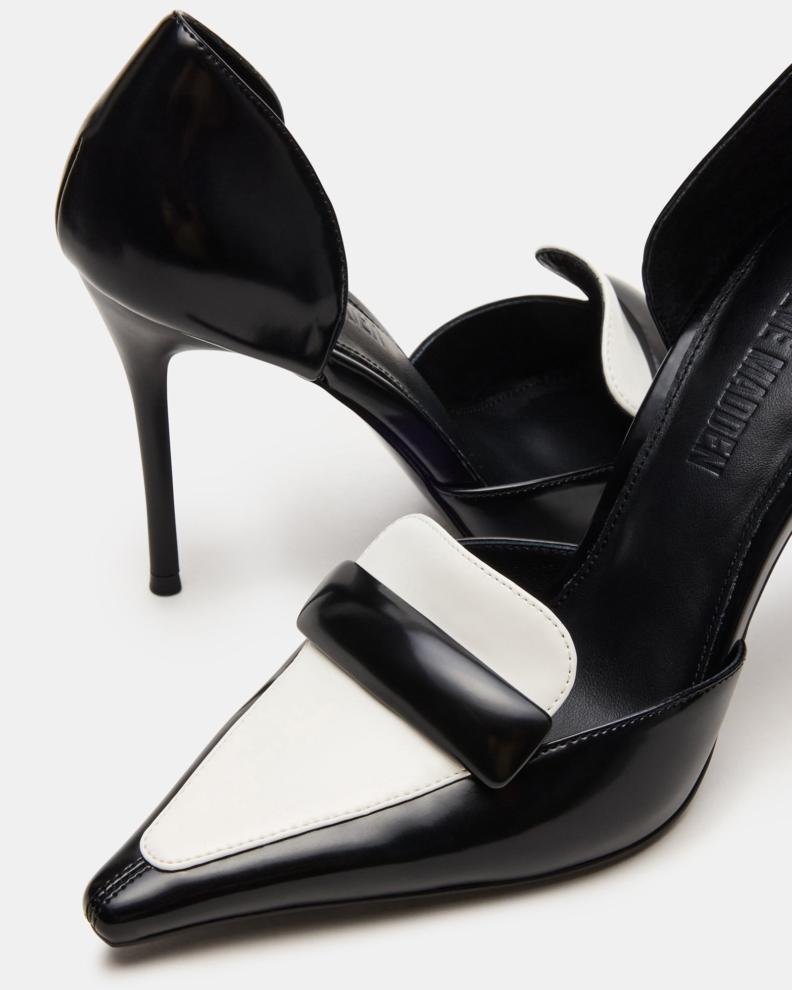 DELPHINI BLACK、mySite、gtrtttuynbv