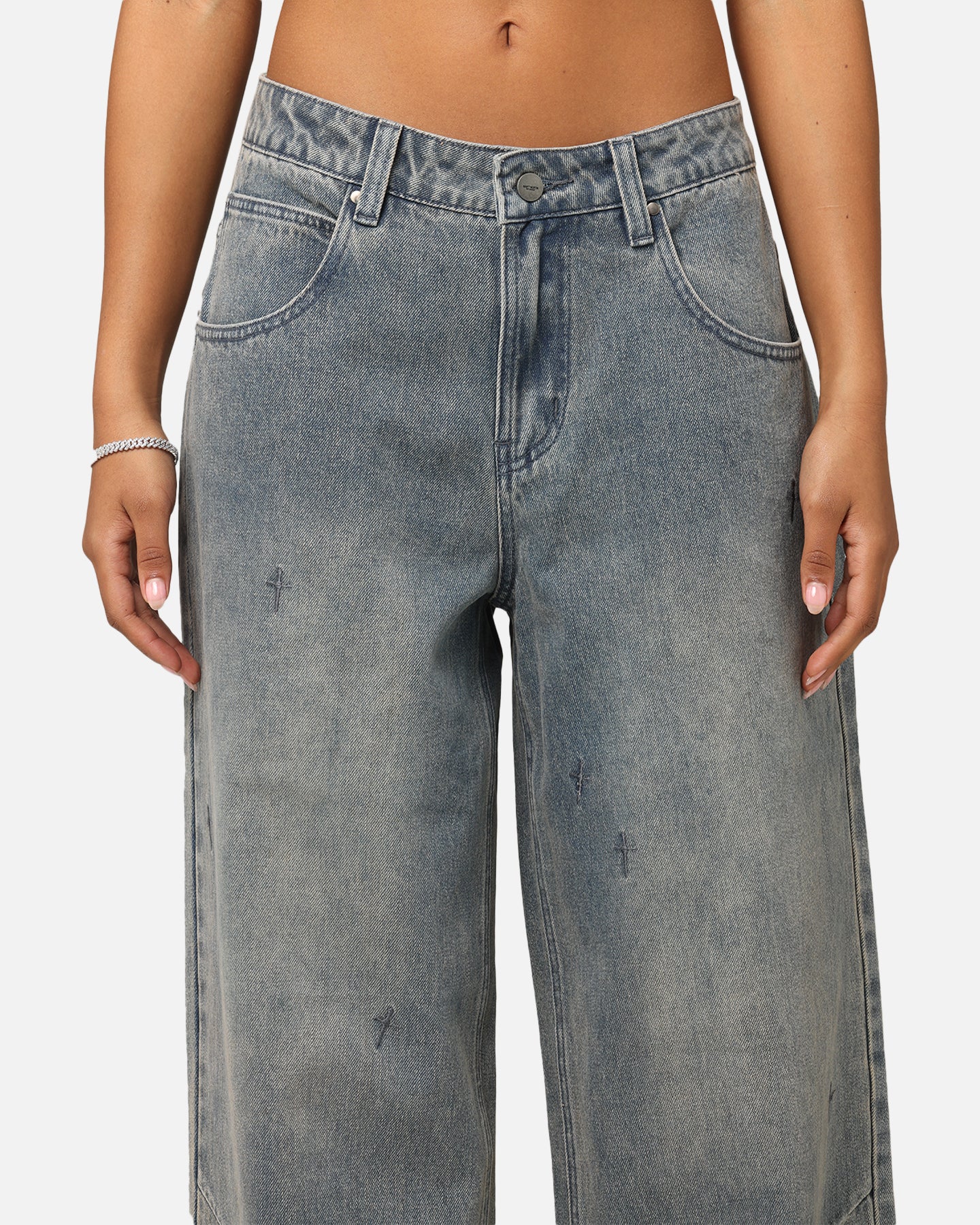 {product_title} - {shop_name}