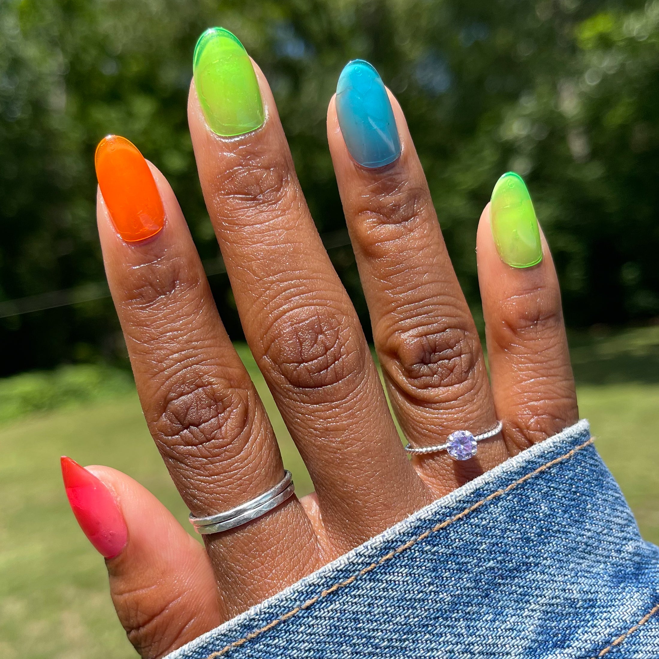 Neon Rainbow Jelly - Press-On | Medium | Oval、mySite、solidvoid