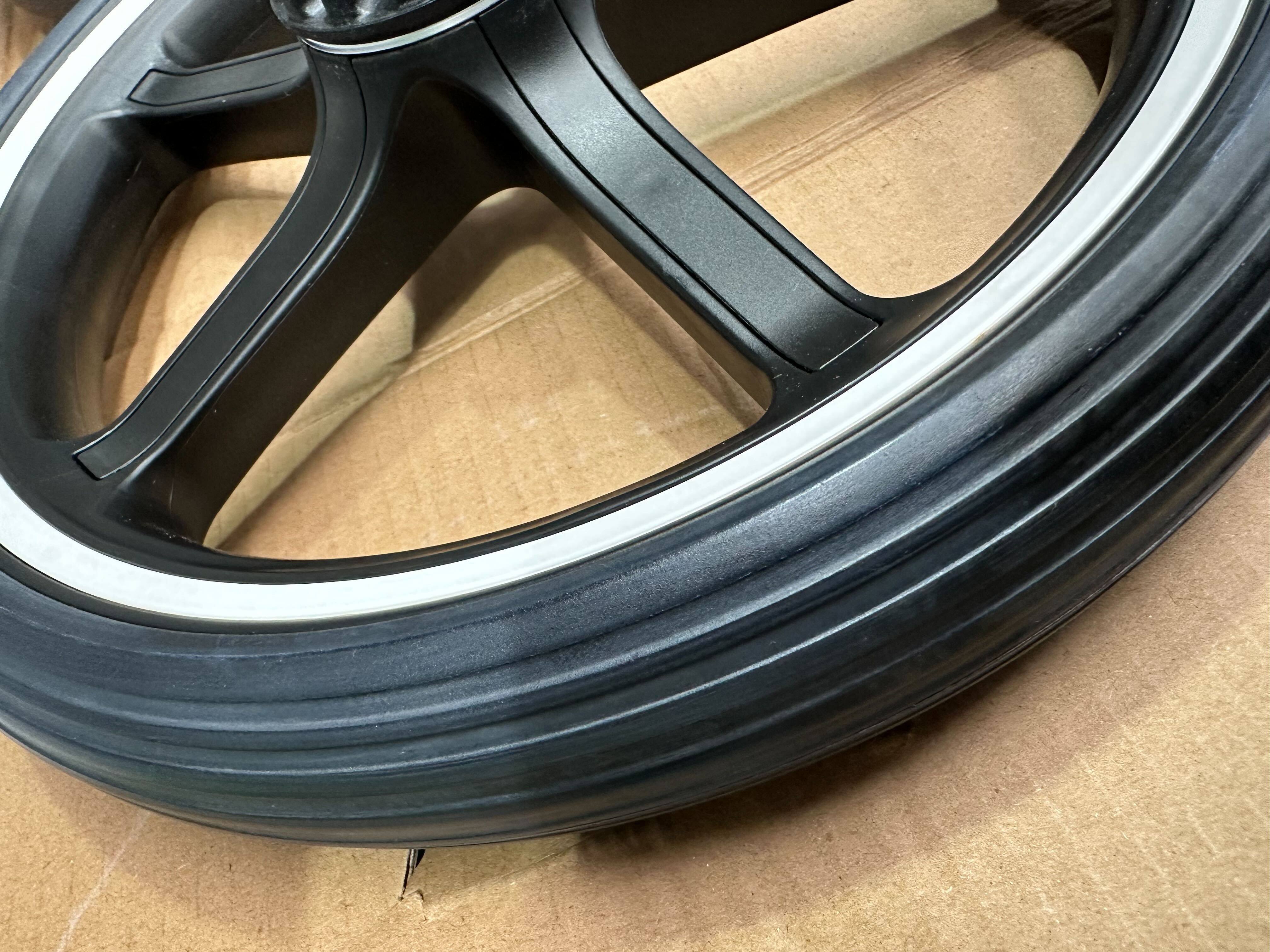  Preloved CYBEX e-Priam Frame with Seat Hardpart - Chrome + Black、mySite、merchandisen