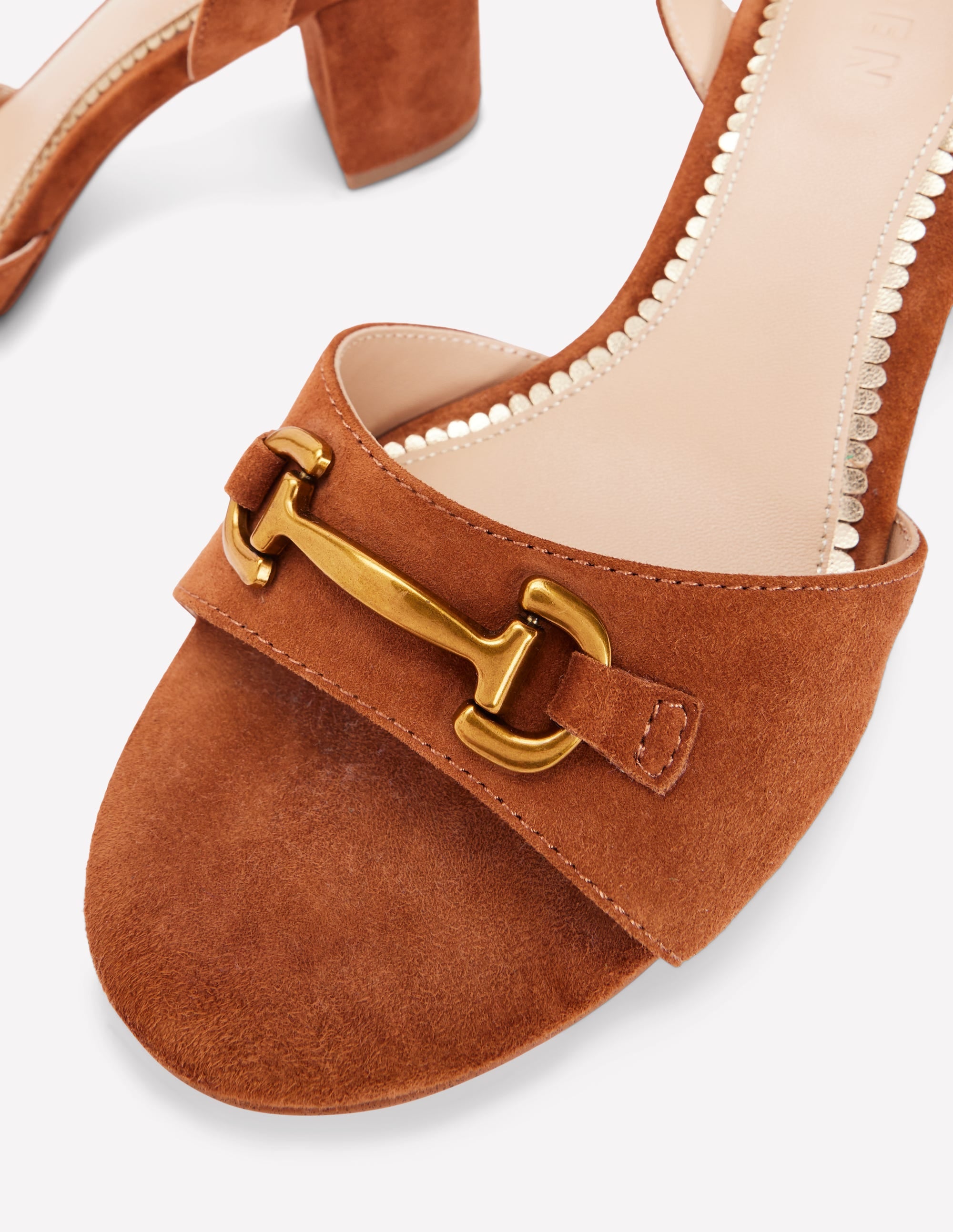  Iris Snaffle Block Heel Sandal-Tan、mySite、ashleygrahame
