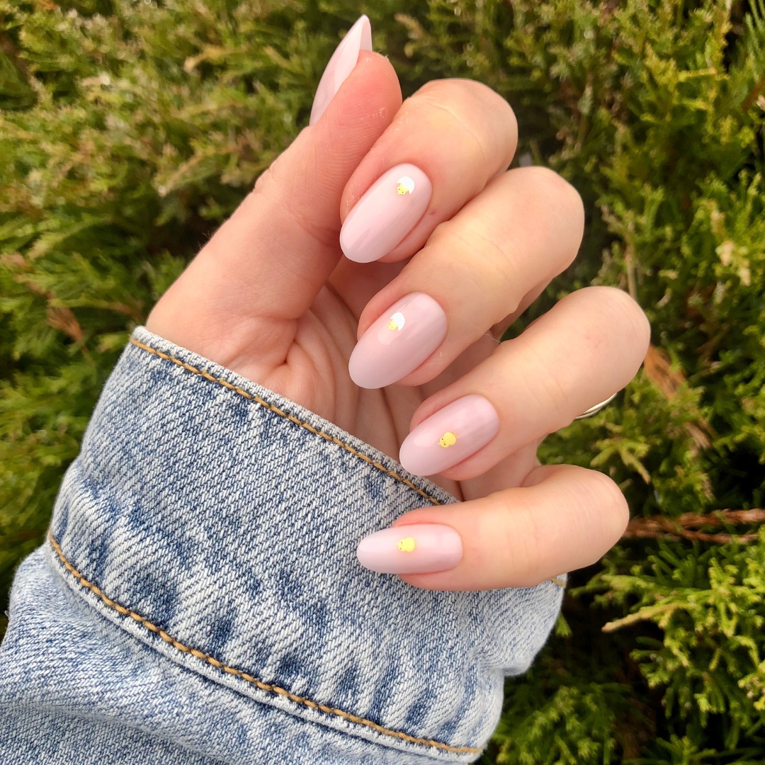 Cheerful Chicks - Press-On | Medium | Oval、mySite、solidvoid