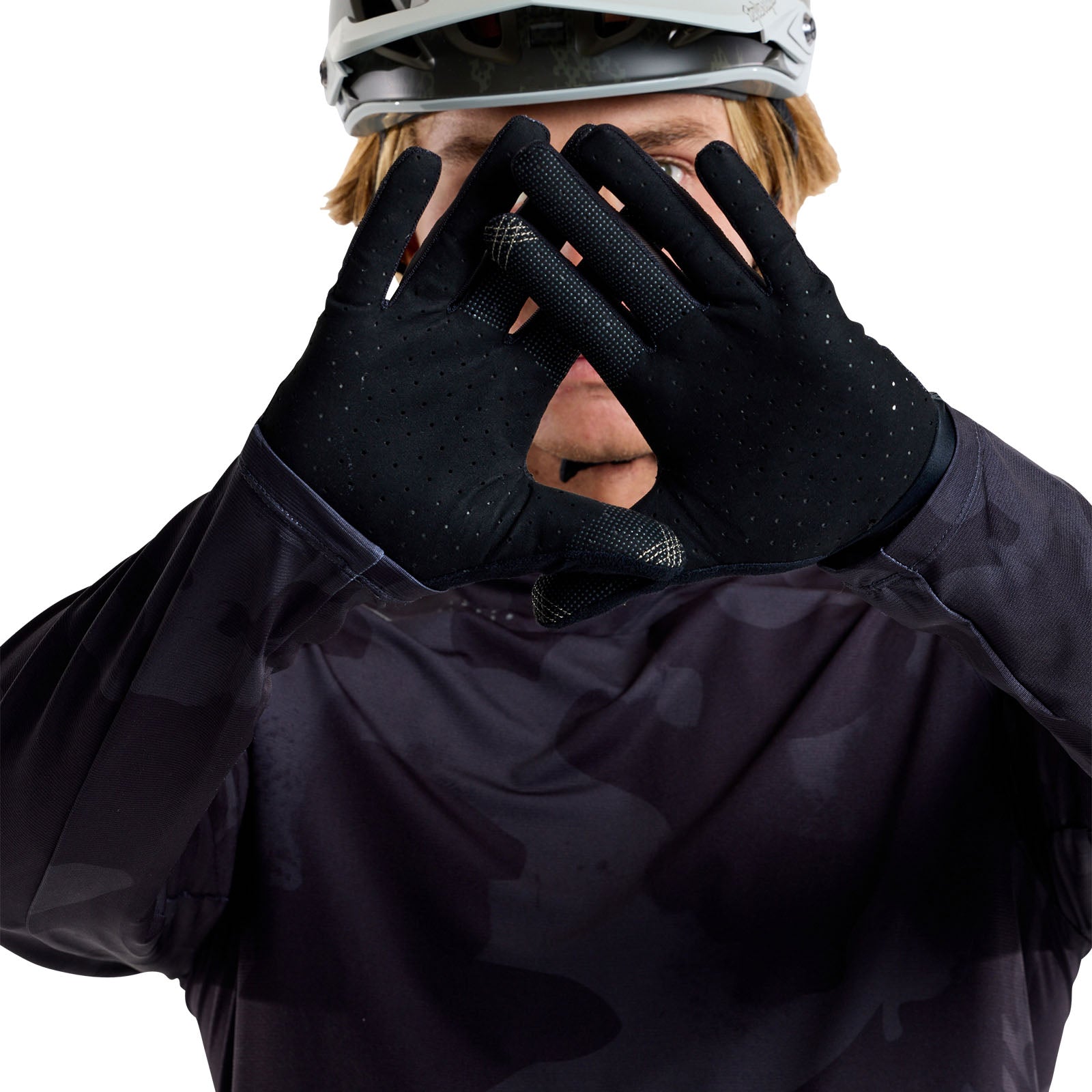 Ace 2.0 Glove Scrubland Black、mySite、dreamappss