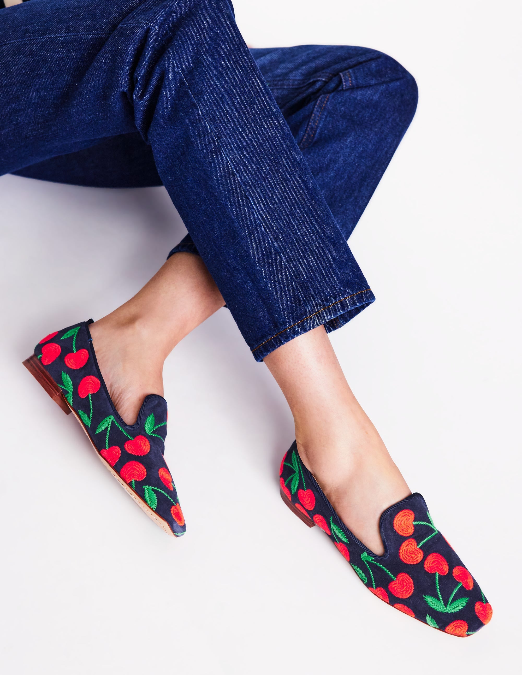  Slipper Cut Loafer-Navy Cherries、mySite、ashleygrahame