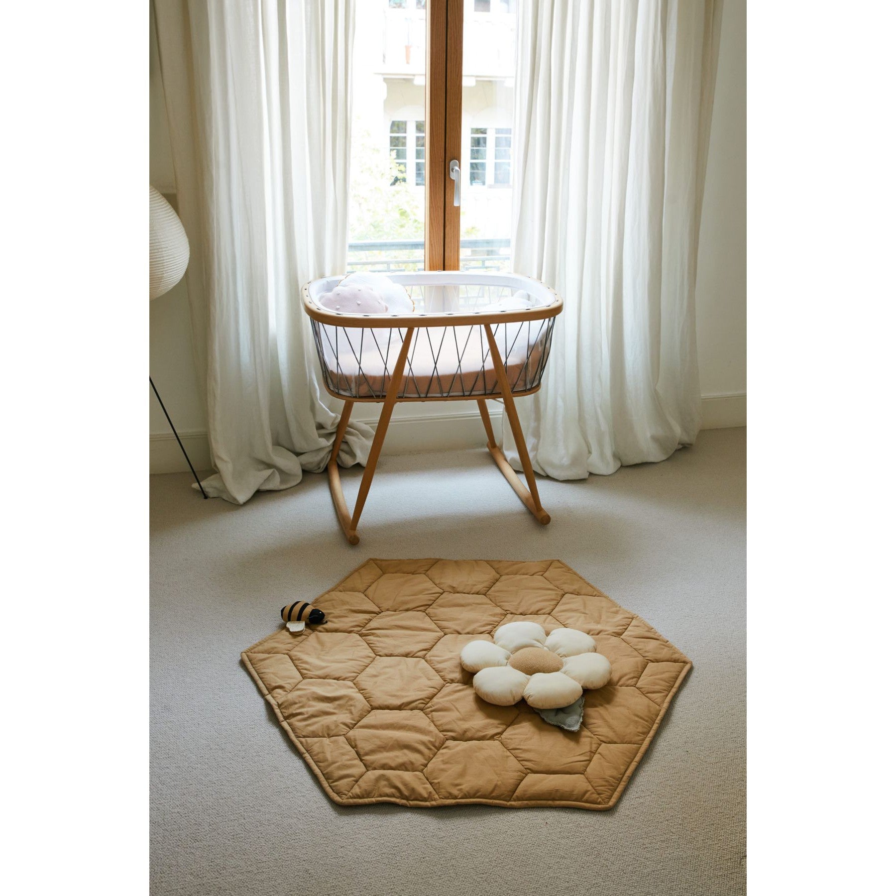 Planet Bee Honeycomb Playmat、mySite、gigharbornorthrealestate