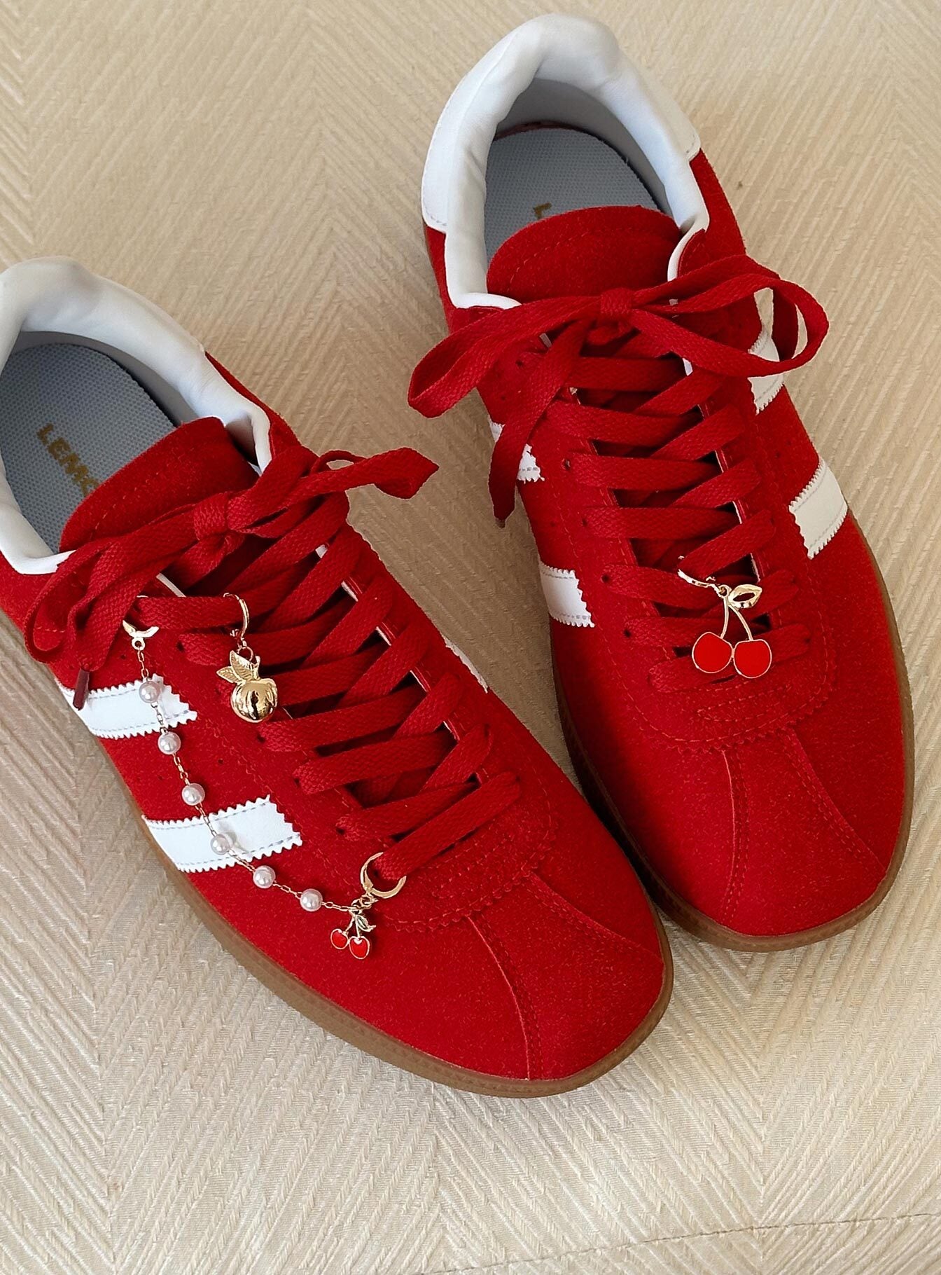 Nevah Shoe Charms Multi、mySite、solidvoid