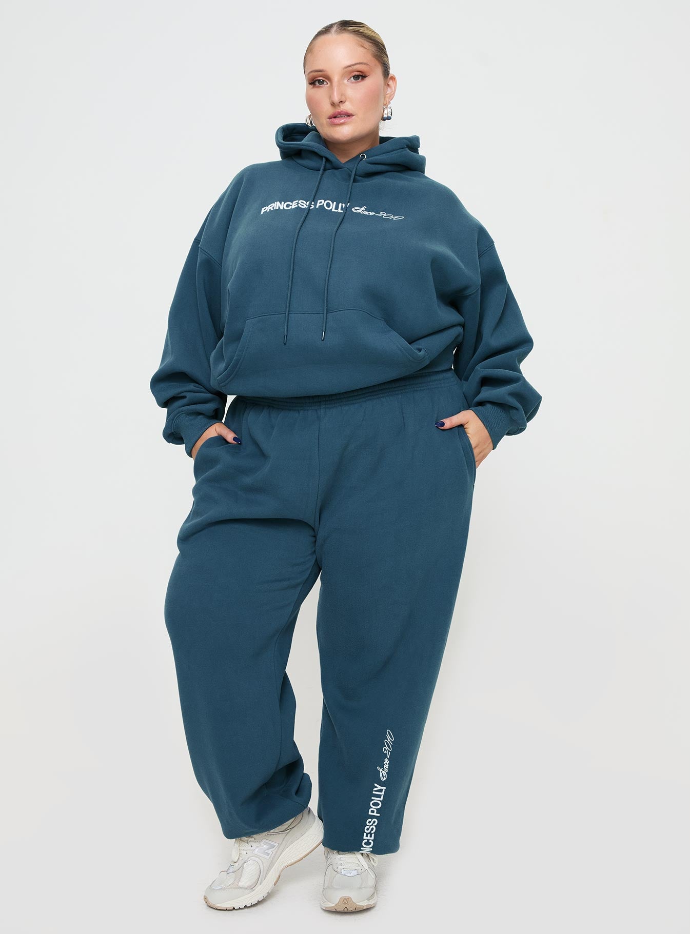 Princess Polly Hooded Sweatshirt Block / Cursive Text Slate Curve、mySite、solidvoid