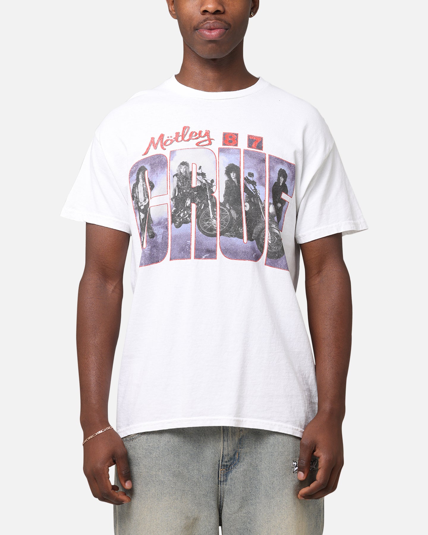 {product_title} - {shop_name}