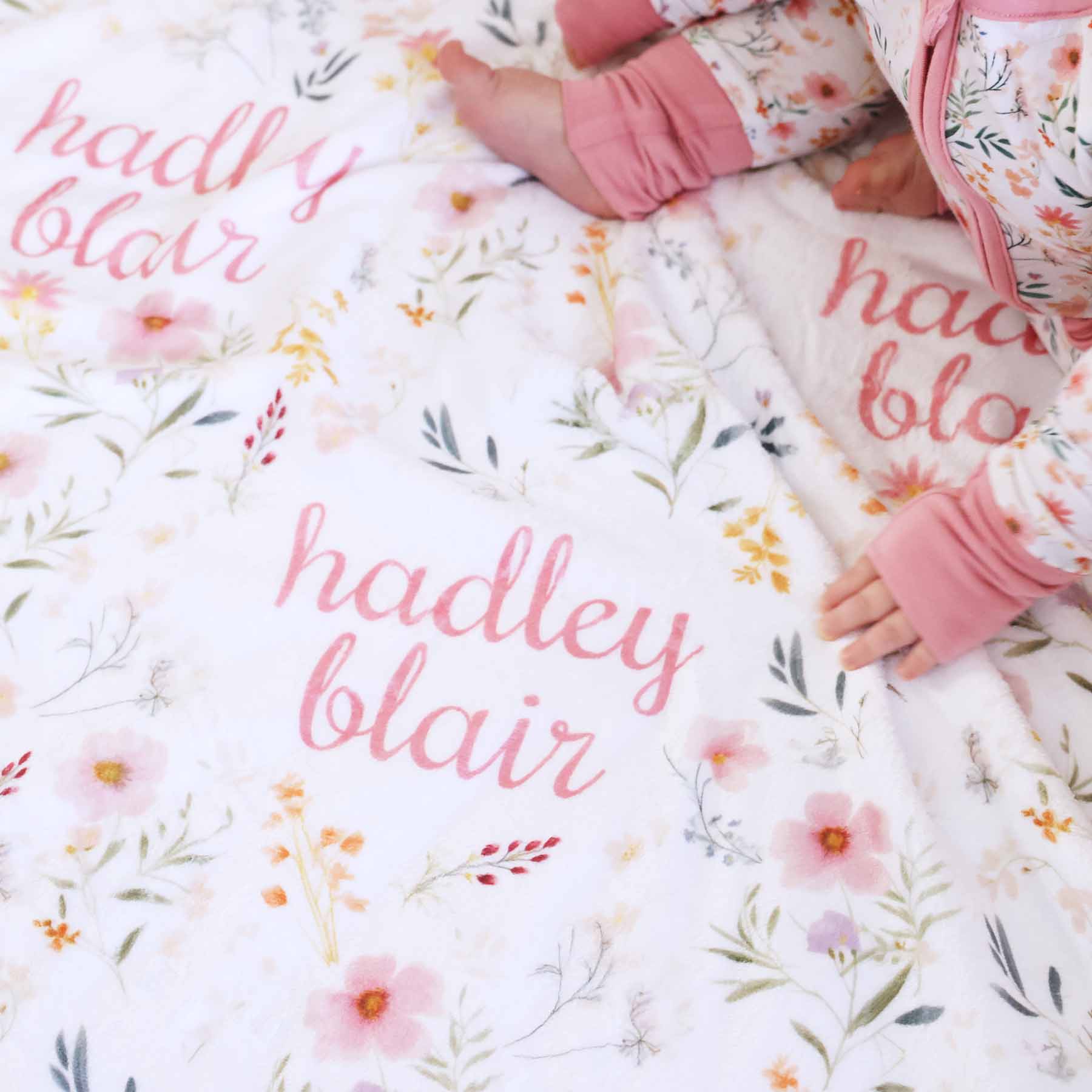  Winnie's Wildflowers Personalized Kids Blanket、mySite、layawaytickets