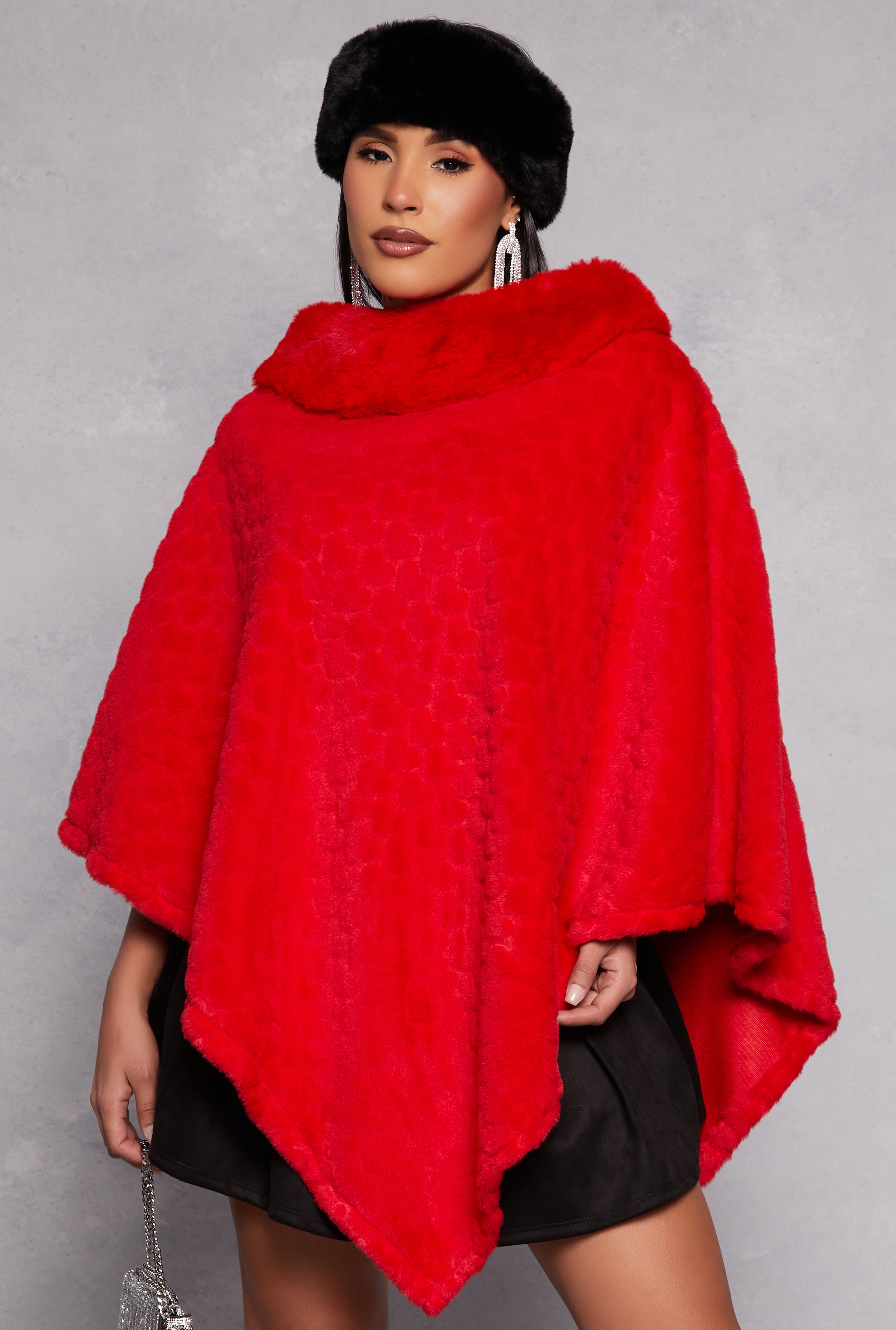 Heart Patterned Faux Fur Poncho、mySite、camillekostekn