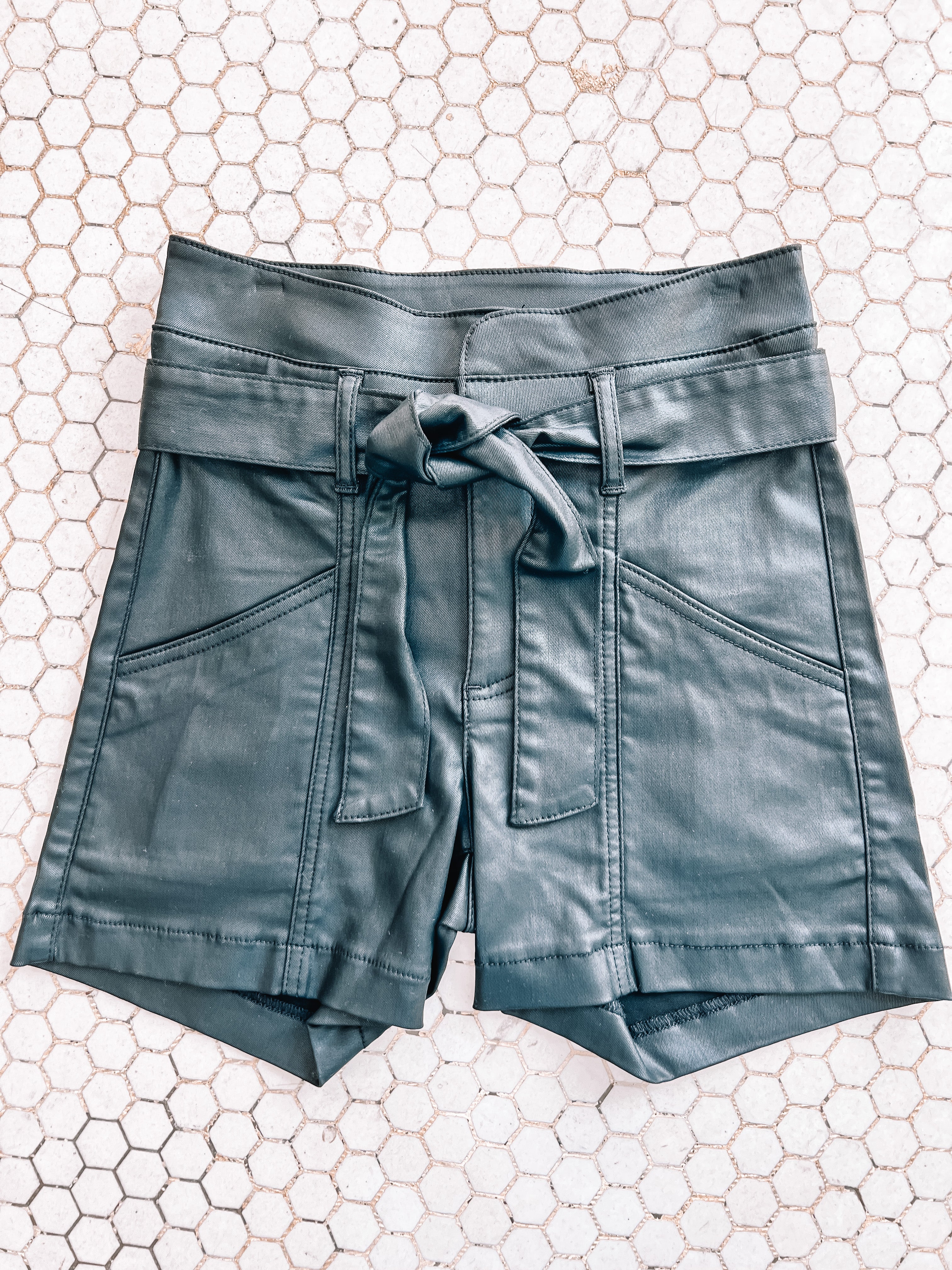 KUT From The Kloth Sarah High Rise Shorts、mySite、garagedoors4me