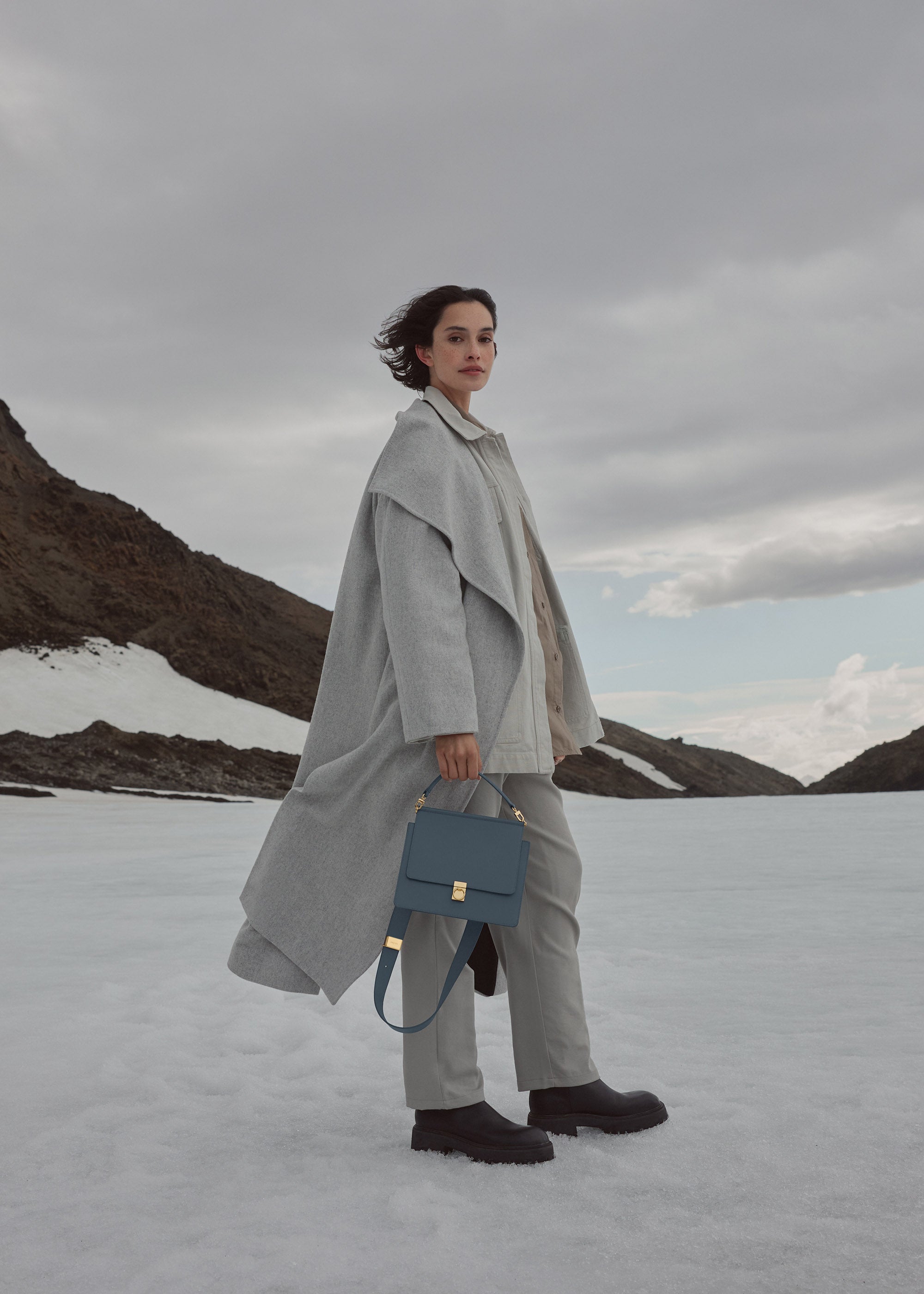 Num茅ro Sept - Bleu Minuit Grain茅、mySite、camillekostekn