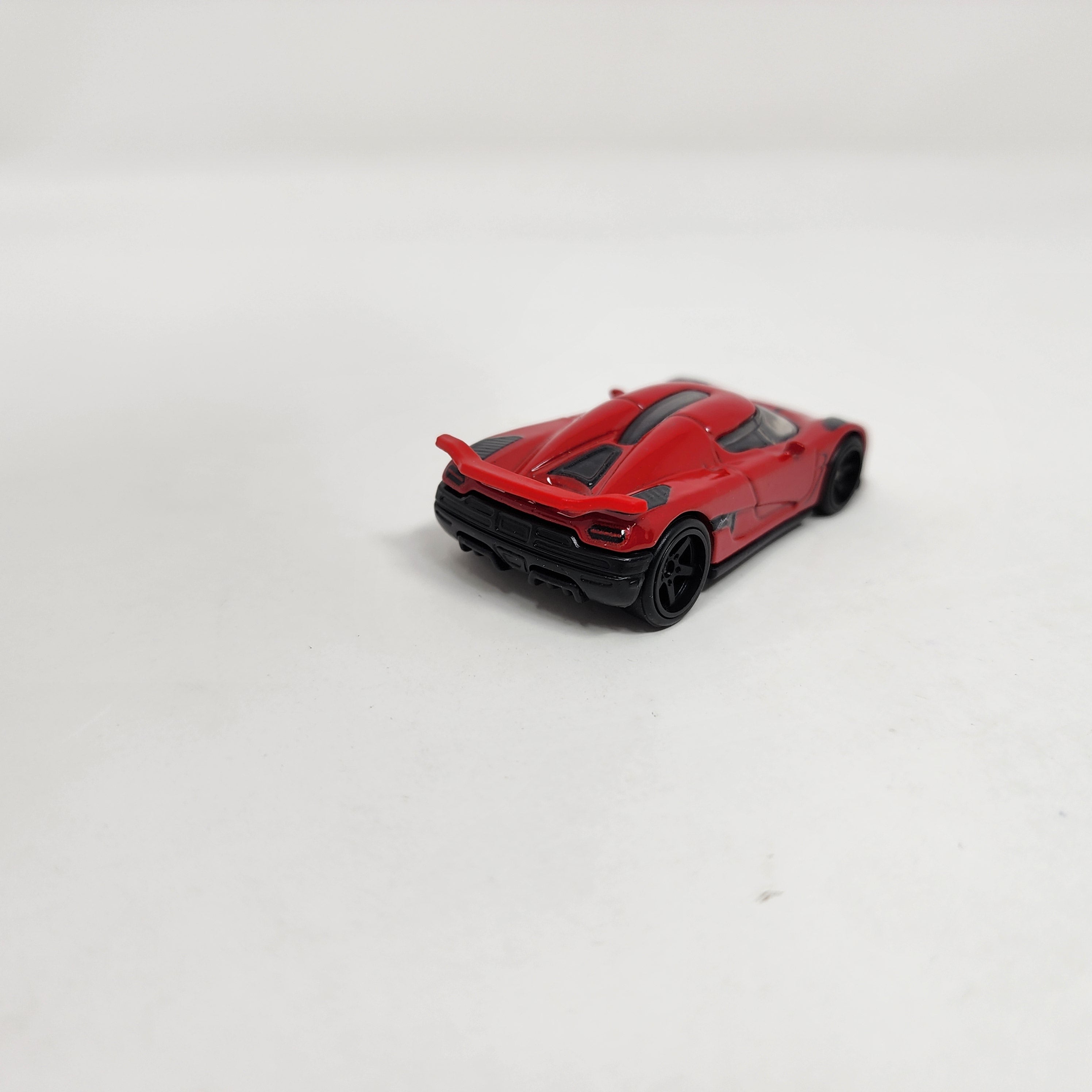 Koenigesegg Agera R * RED * 1:64 scale Loose Diecast Hot Wheels、mySite、hgirdovlk