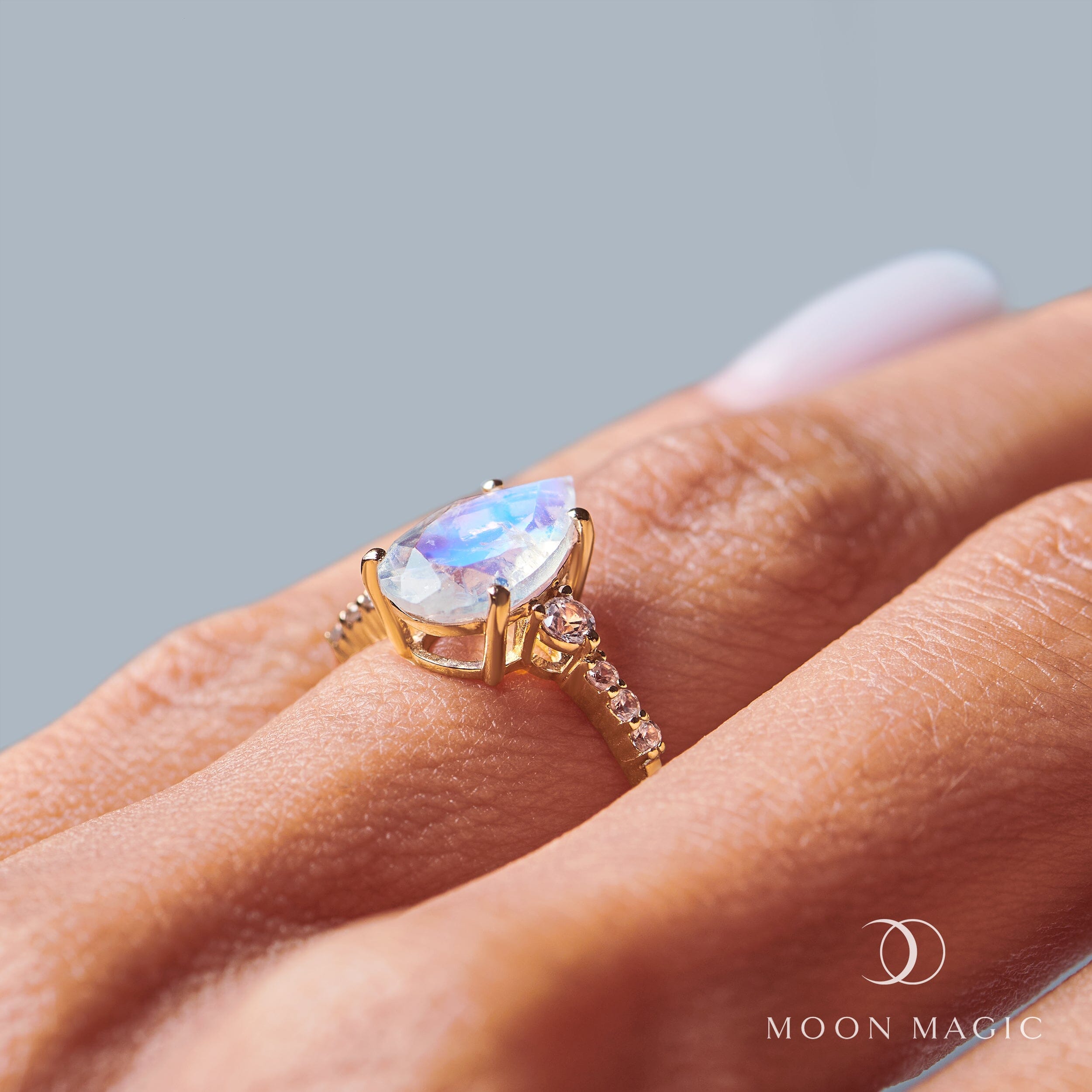 Moonstone Lab Diamond Ring - Queen Of Lustre、mySite、hinf8tx79