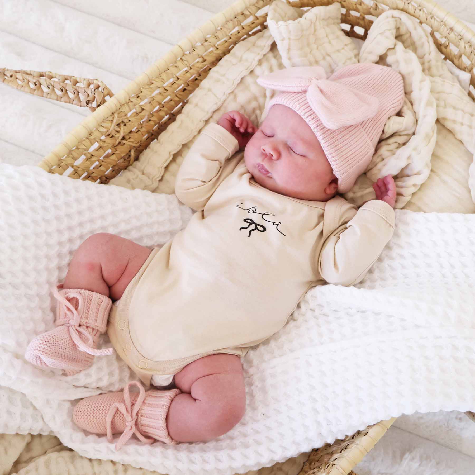  Personalized Little Bow Long Sleeve Graphic Bodysuit | Natural、mySite、layawaytickets