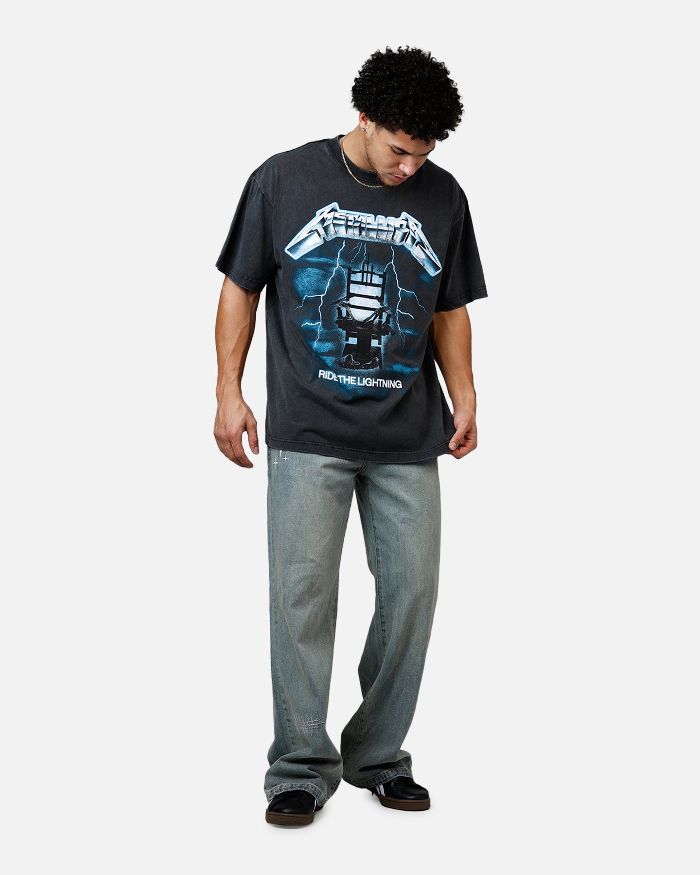 {product_title} - {shop_name}