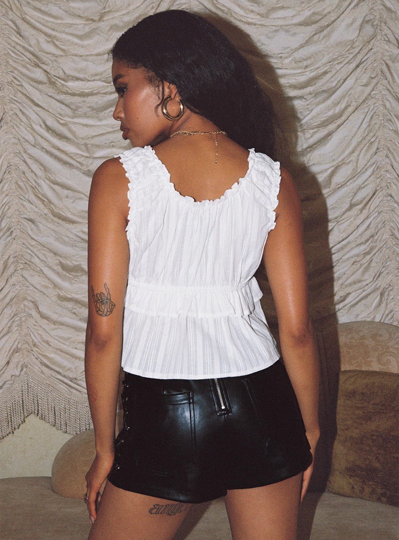 Thoren Top White、mySite、solidvoid