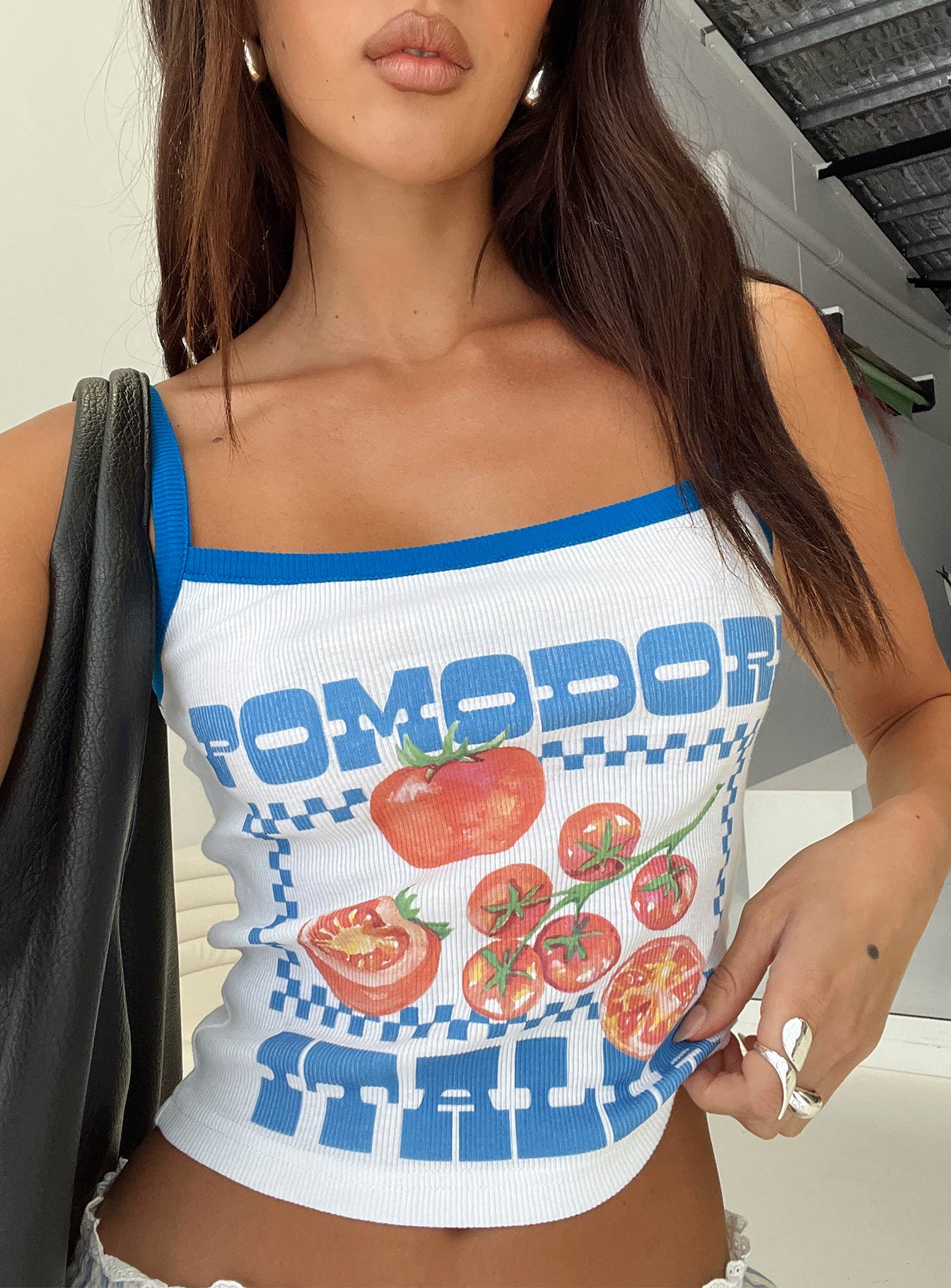 Pomodori Italia Graphic Tank White、mySite、solidvoid