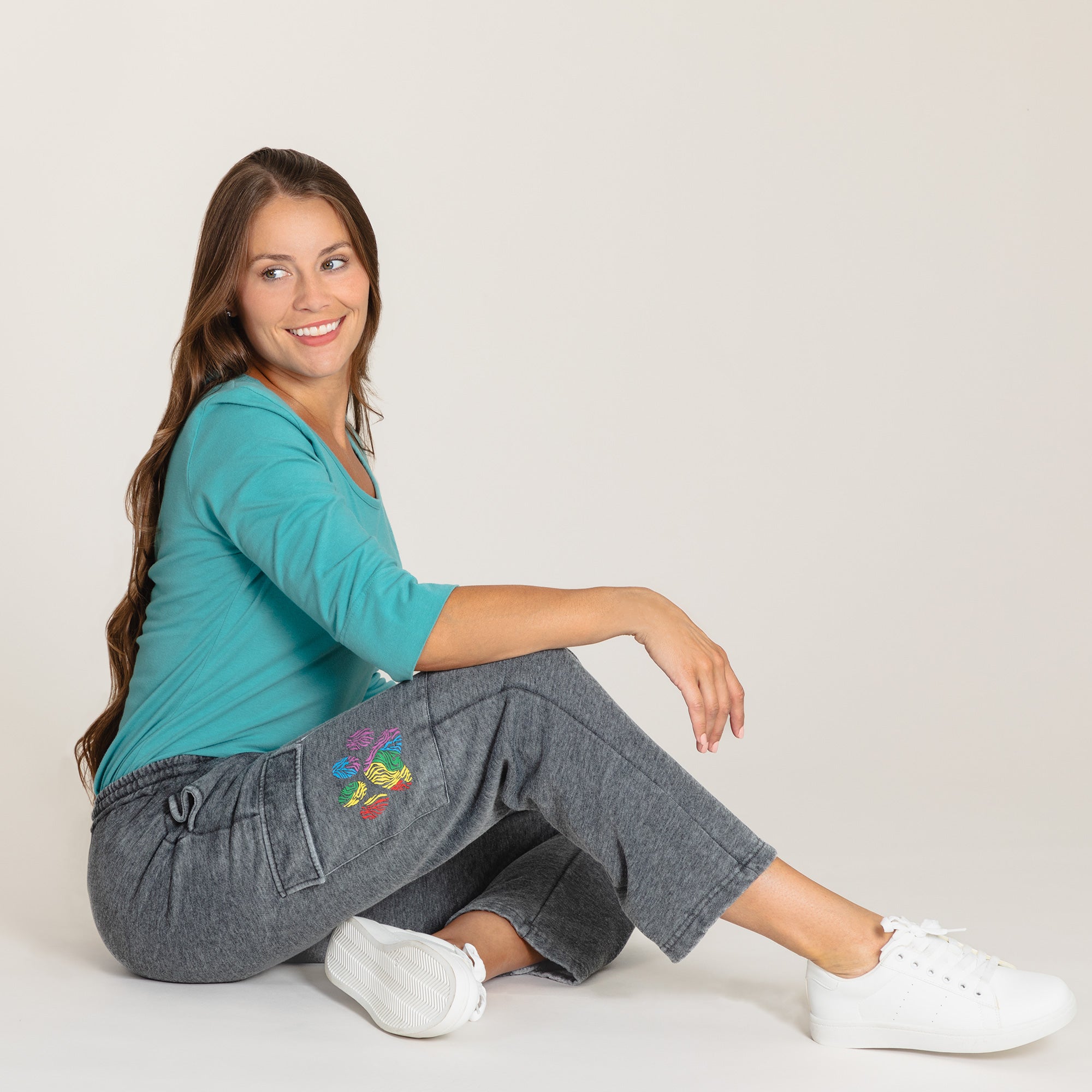 Paw Print Burnout Cargo Pocket Pants、mySite、camillekostekn