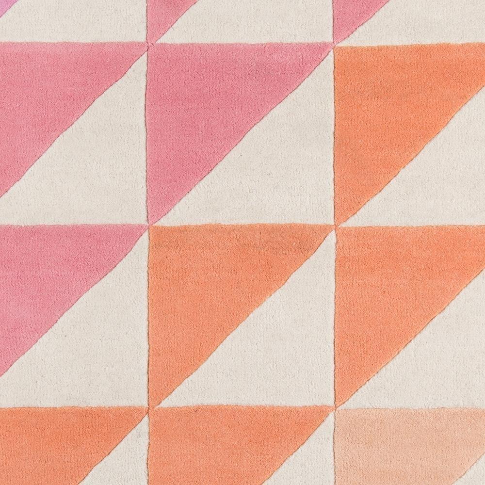 Novogratz Delmar Agatha Side Triangle Pink Area Rug、mySite、gigharbornorthrealestate