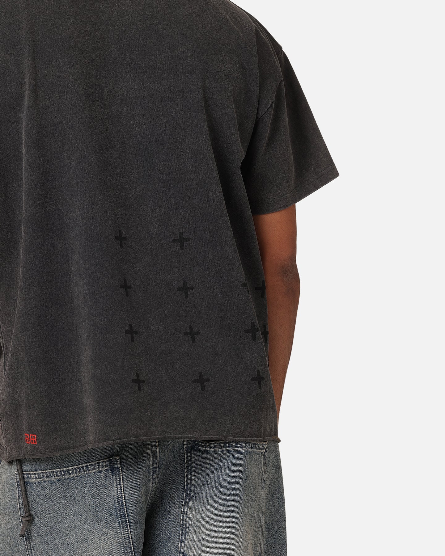 {product_title} - {shop_name}