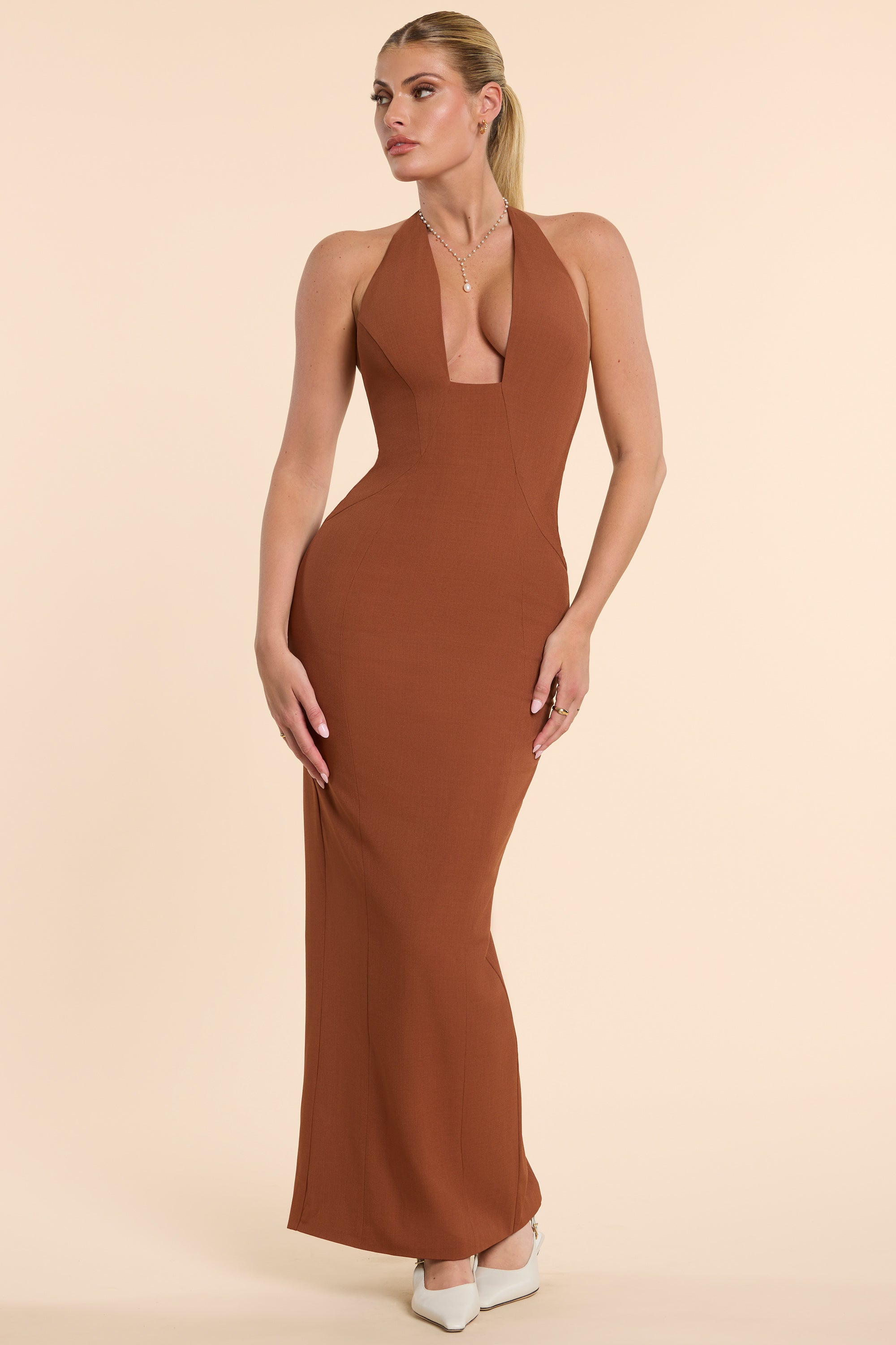 Woven Twill Halter Neck Plunge Maxi Dress in Chestnut Brown、mySite、solidvoid