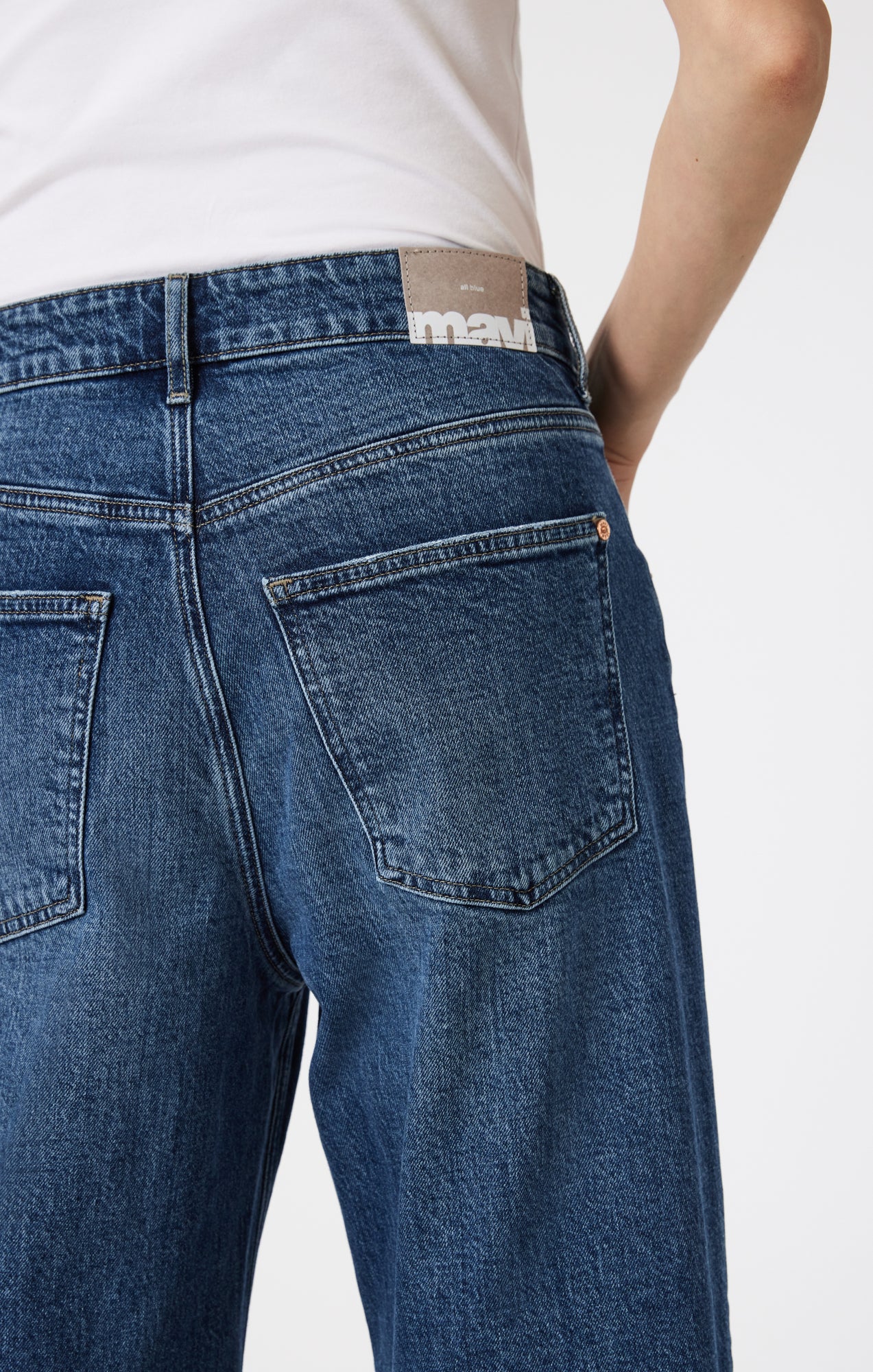 {product_title} - {shop_name}