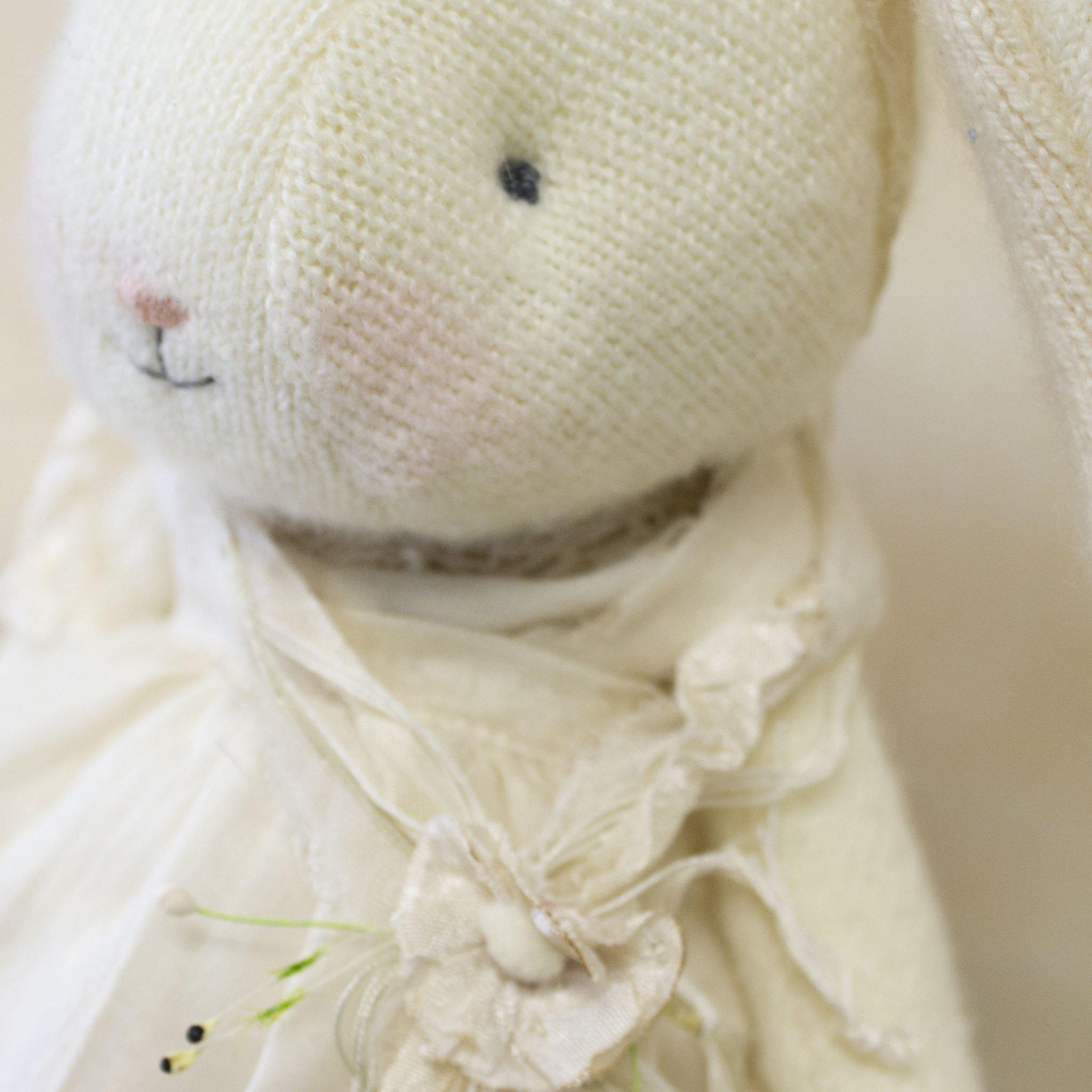 RETIRED - Hutch Studio - Little Posey - One Of A Kind Bunny、mySite、g9winljtr