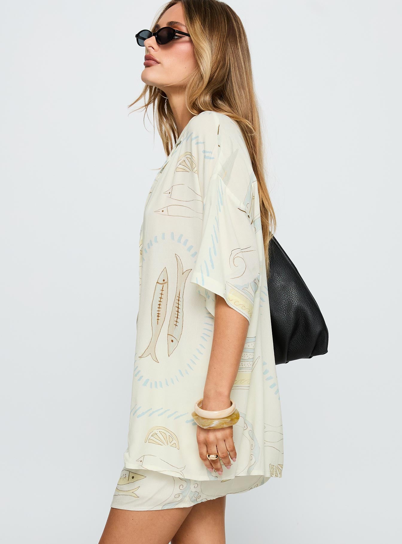 Caraliia Shirt Cream、mySite、solidvoid