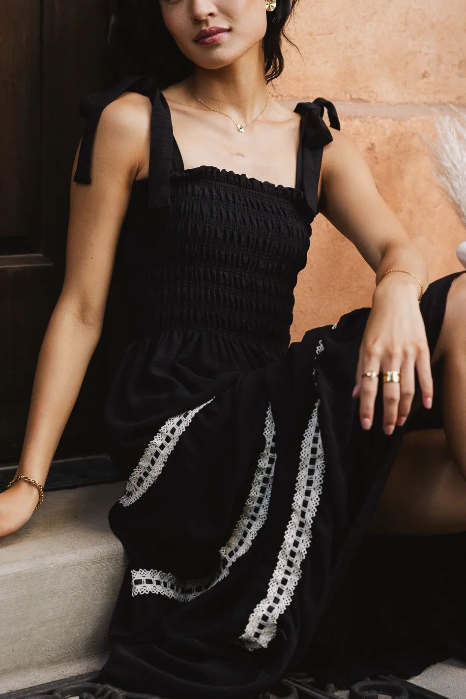 {product_title} - {shop_name}