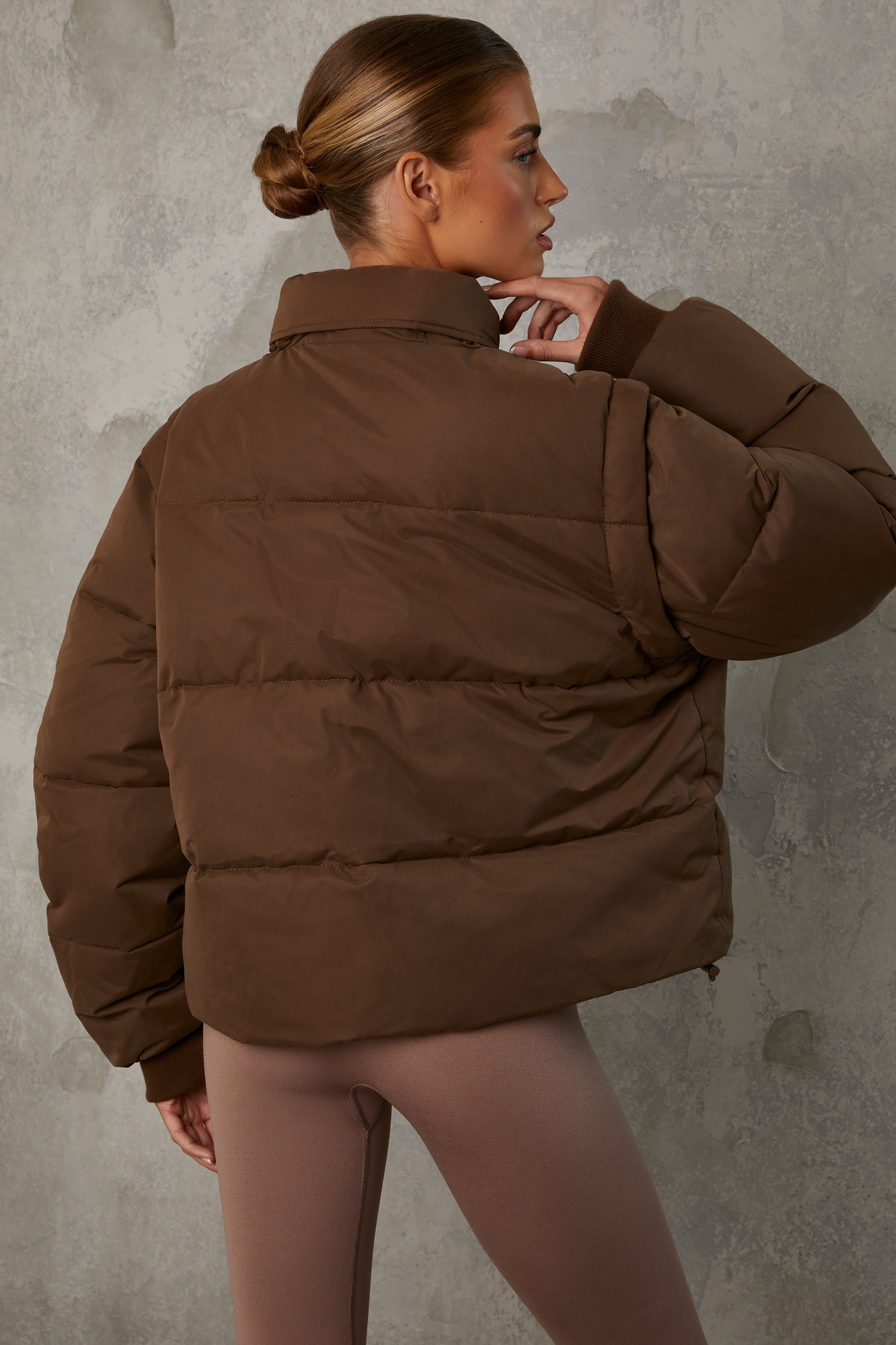 Cropped Puffer Jacket with Detachable Sleeves in Cocoa Brown、mySite、solidvoid