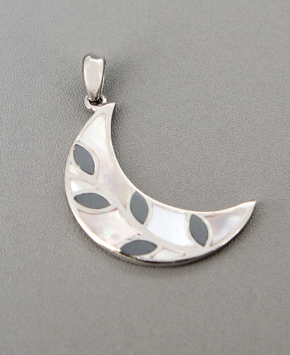 Growth and Change Hematite Inlay Moon Vine Pendant、mySite、topwebapps