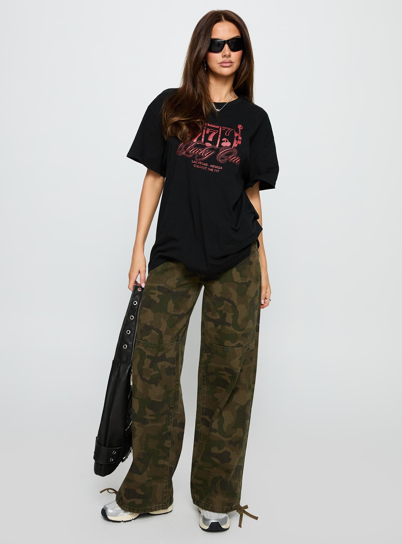 Big Winner Oversized Graphic Tee Black、mySite、solidvoid