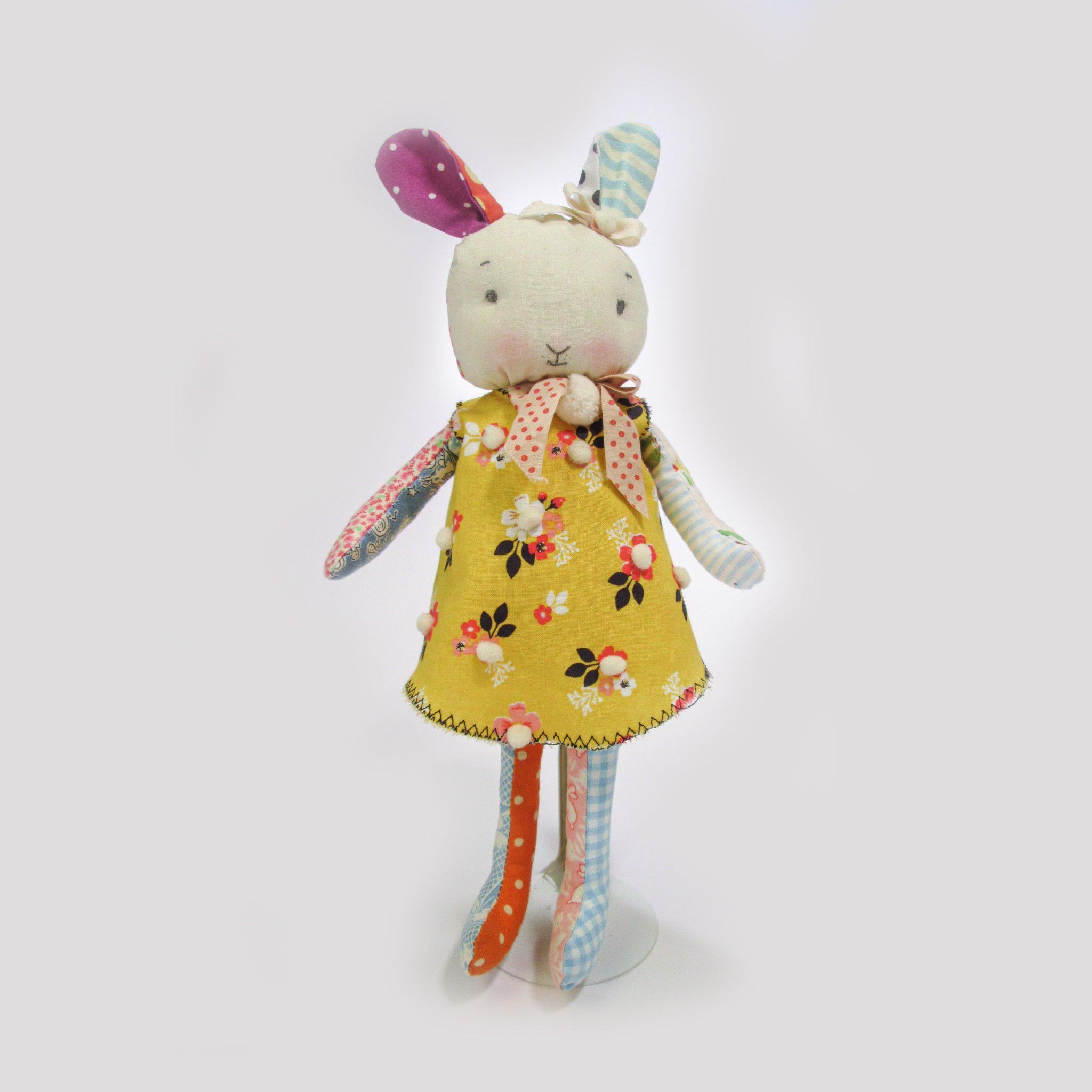 RETIRED - Hutch Studio - Bunny in Yellow Dress - One Of A Kind Bunny、mySite、g9winljtr