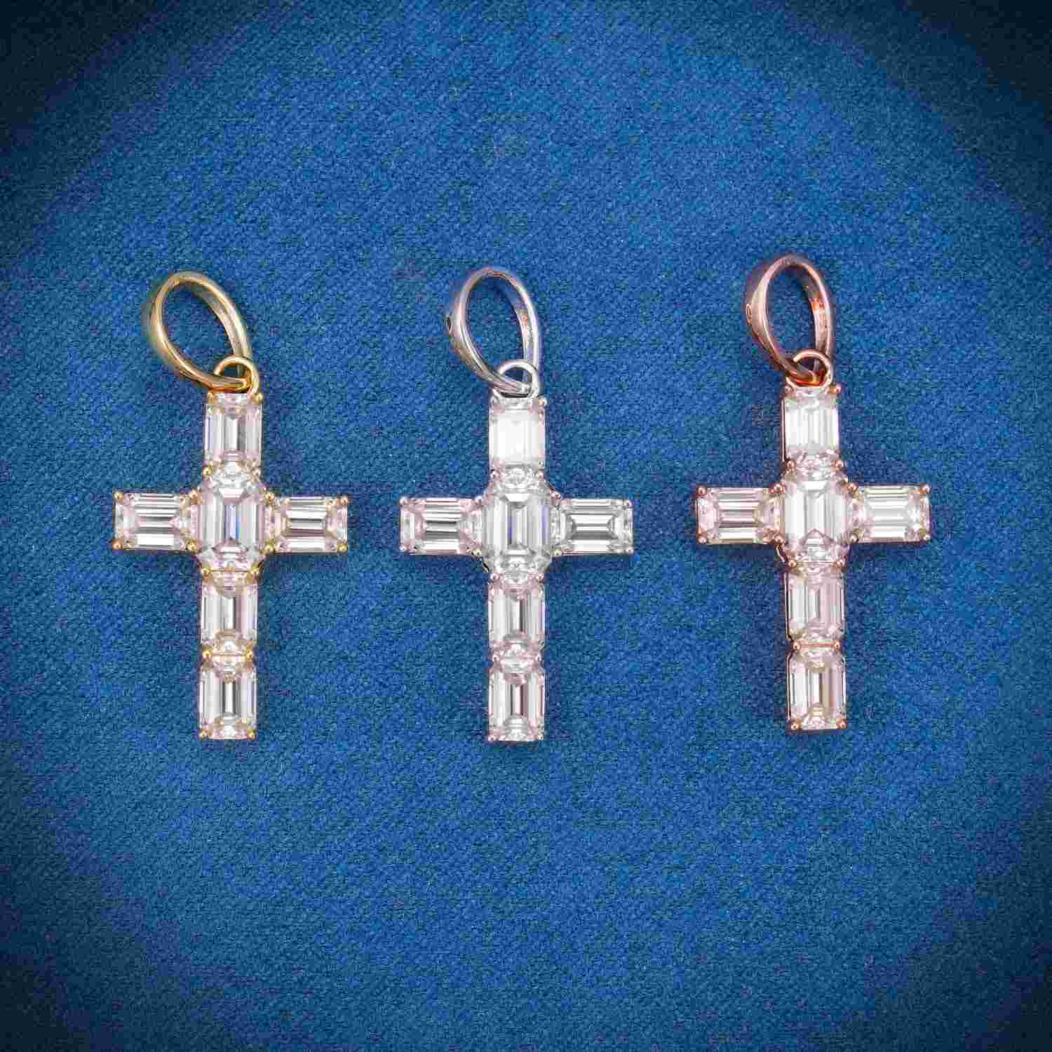 Emerald Cut Moissanite Micro Cross Pendant 14K Gold、mySite、hinf8tx79