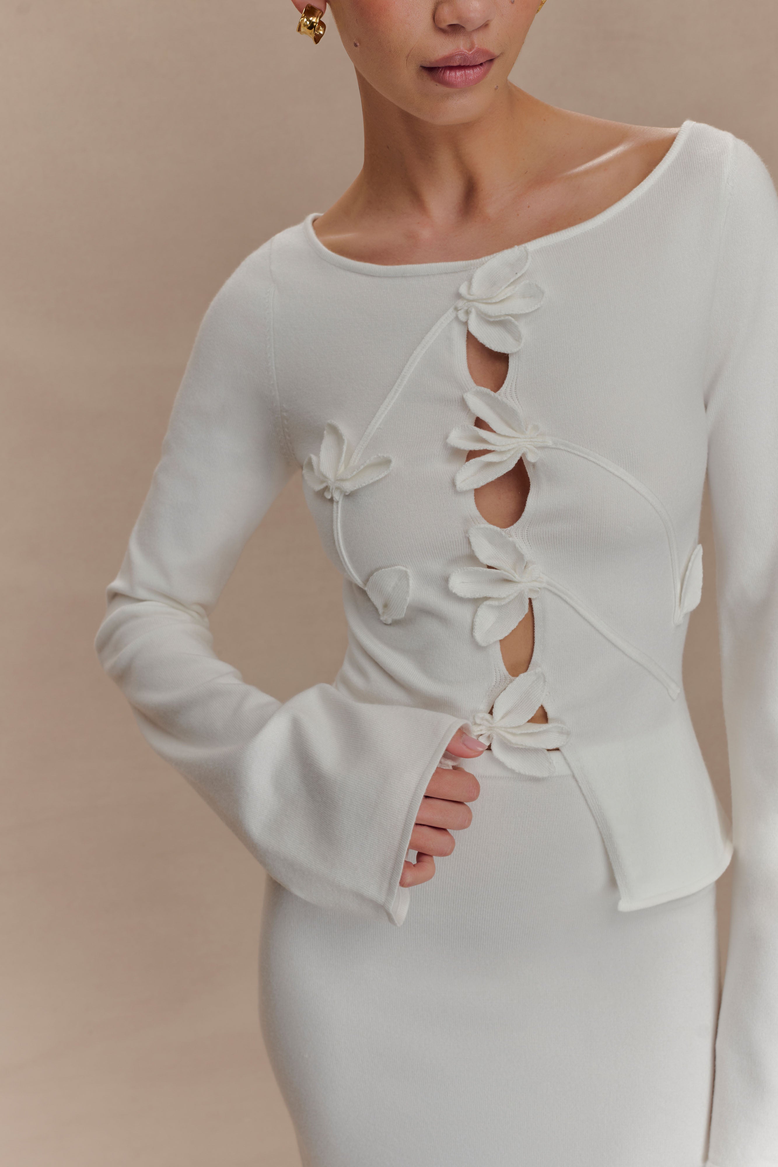 Alejandra Floral Long Sleeve Knit Top - White、mySite、solidvoid