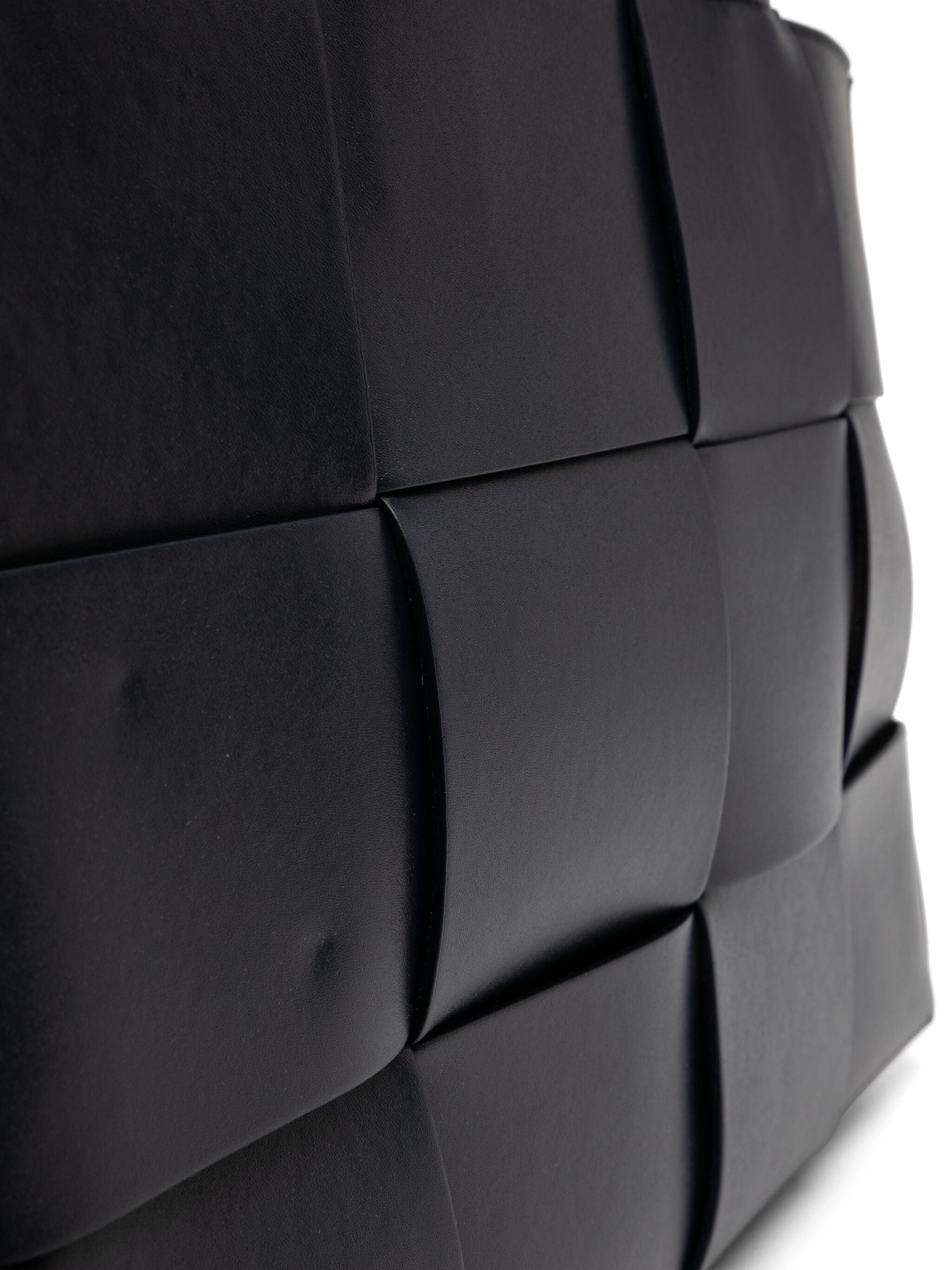 Medium Arco Tote、mySite、garminoutage.com