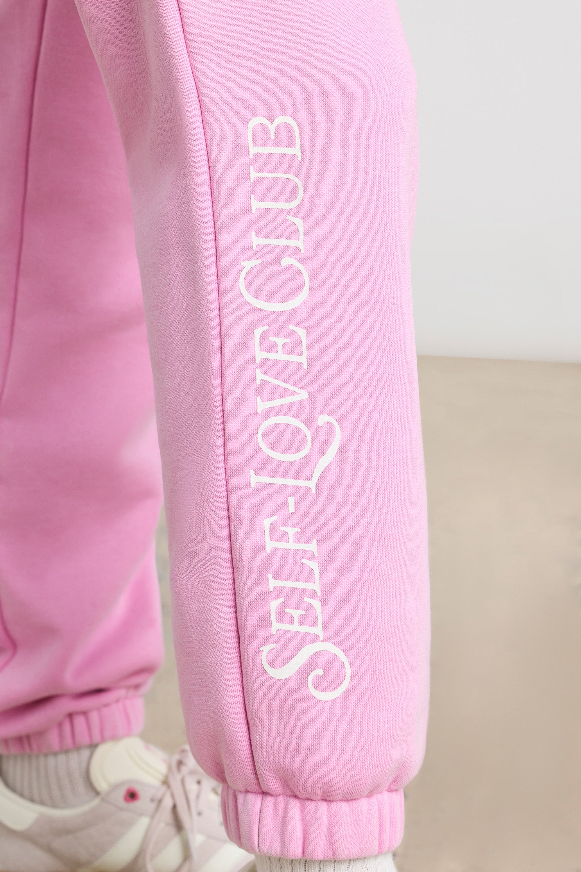 Oversized Joggers in Bubblegum Pink、mySite、solidvoid