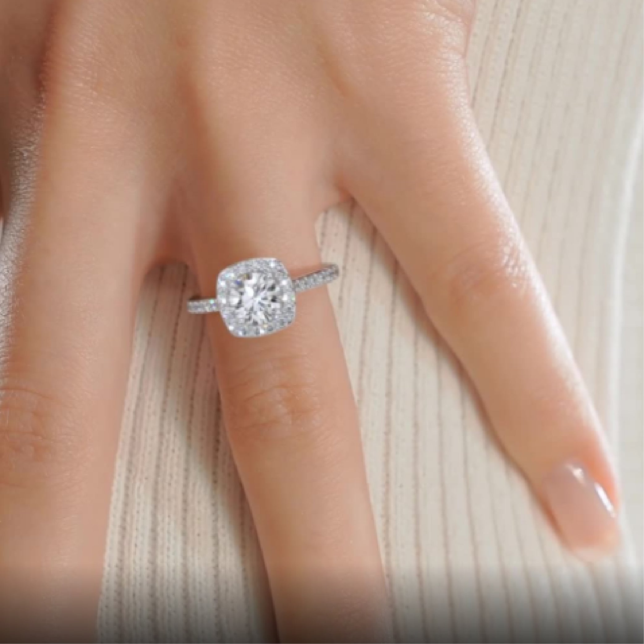 Paisley Diamond Engagement Ring -Platinum、mySite、hinf8tx79