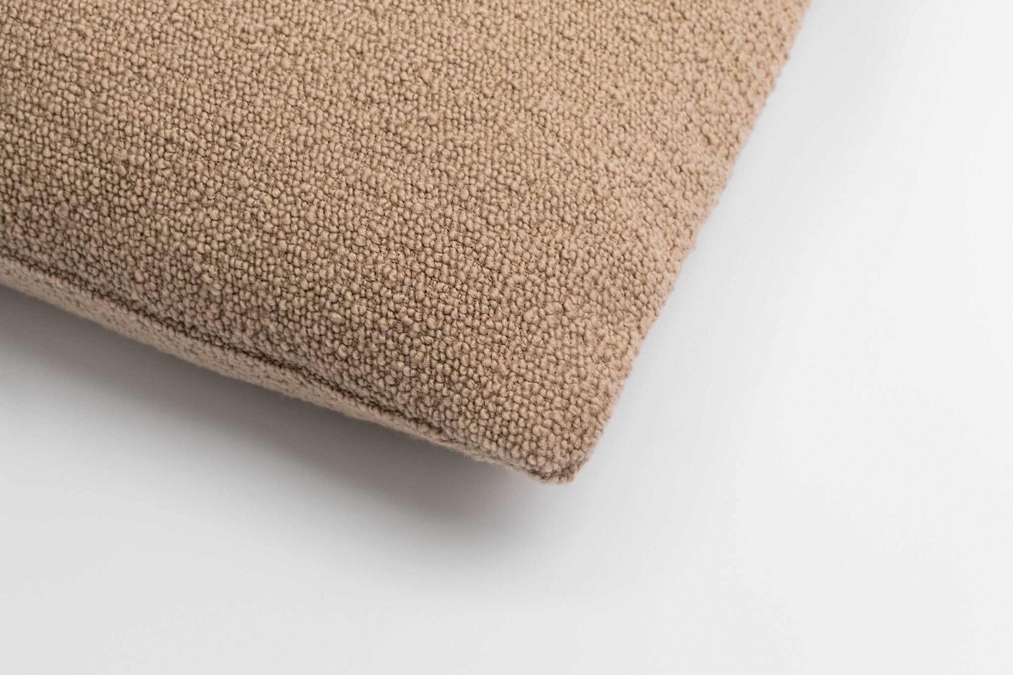 Poppy Cushion Fawn、mySite、neckold