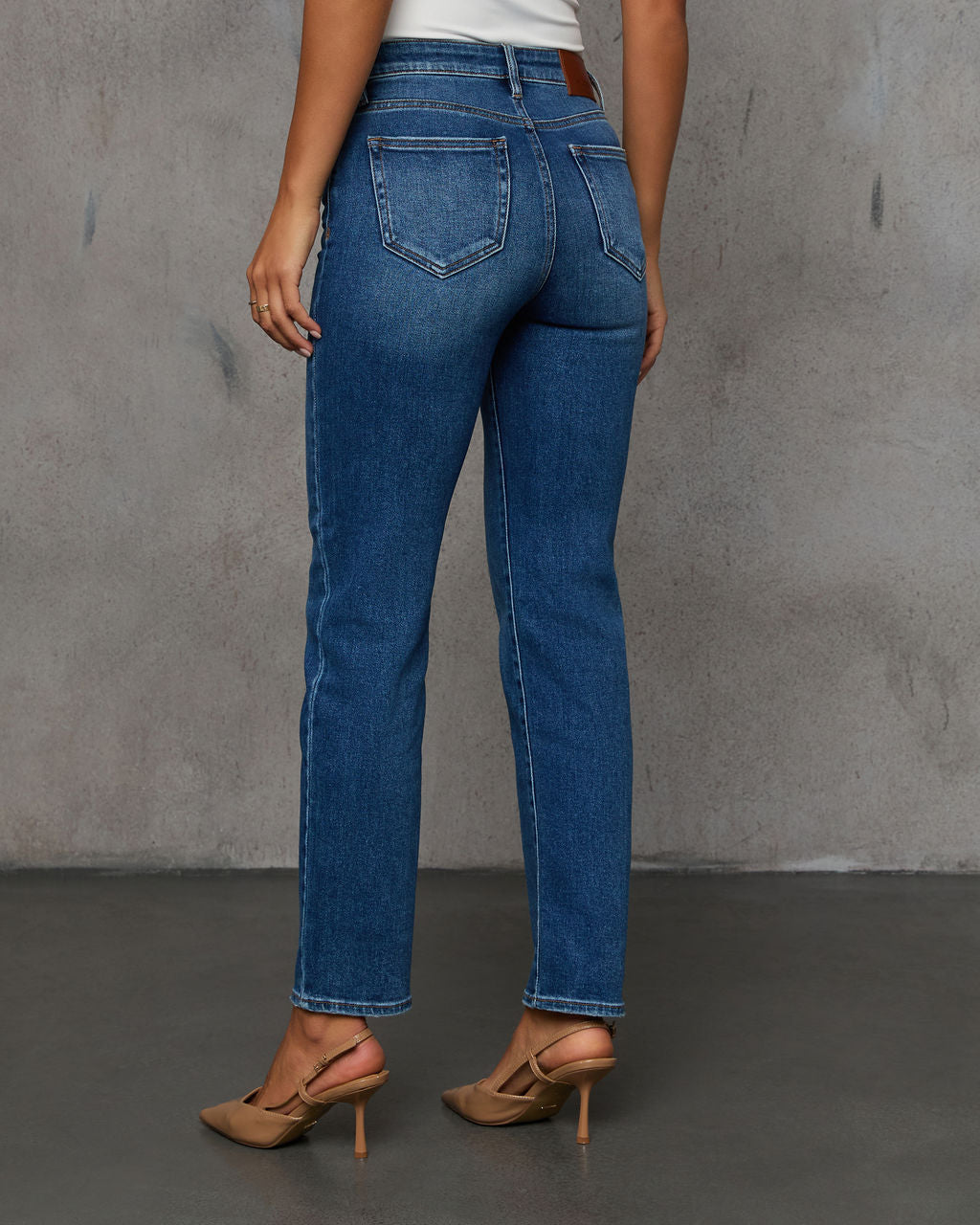 {product_title} - {shop_name}