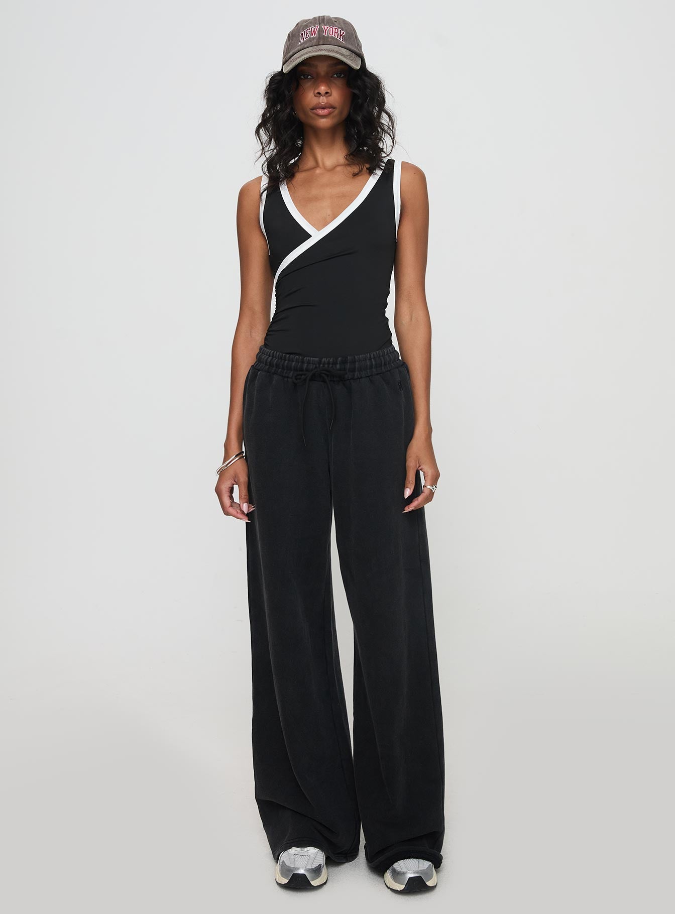 Fiorah Bodysuit Black / White、mySite、solidvoid