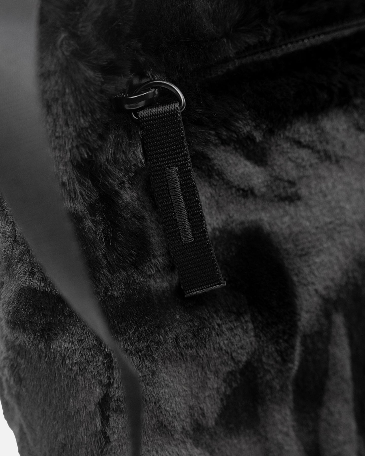 Nike Faux Fur Crossbody Bag (1L) Black/Black、mySite、zt4zffjzw