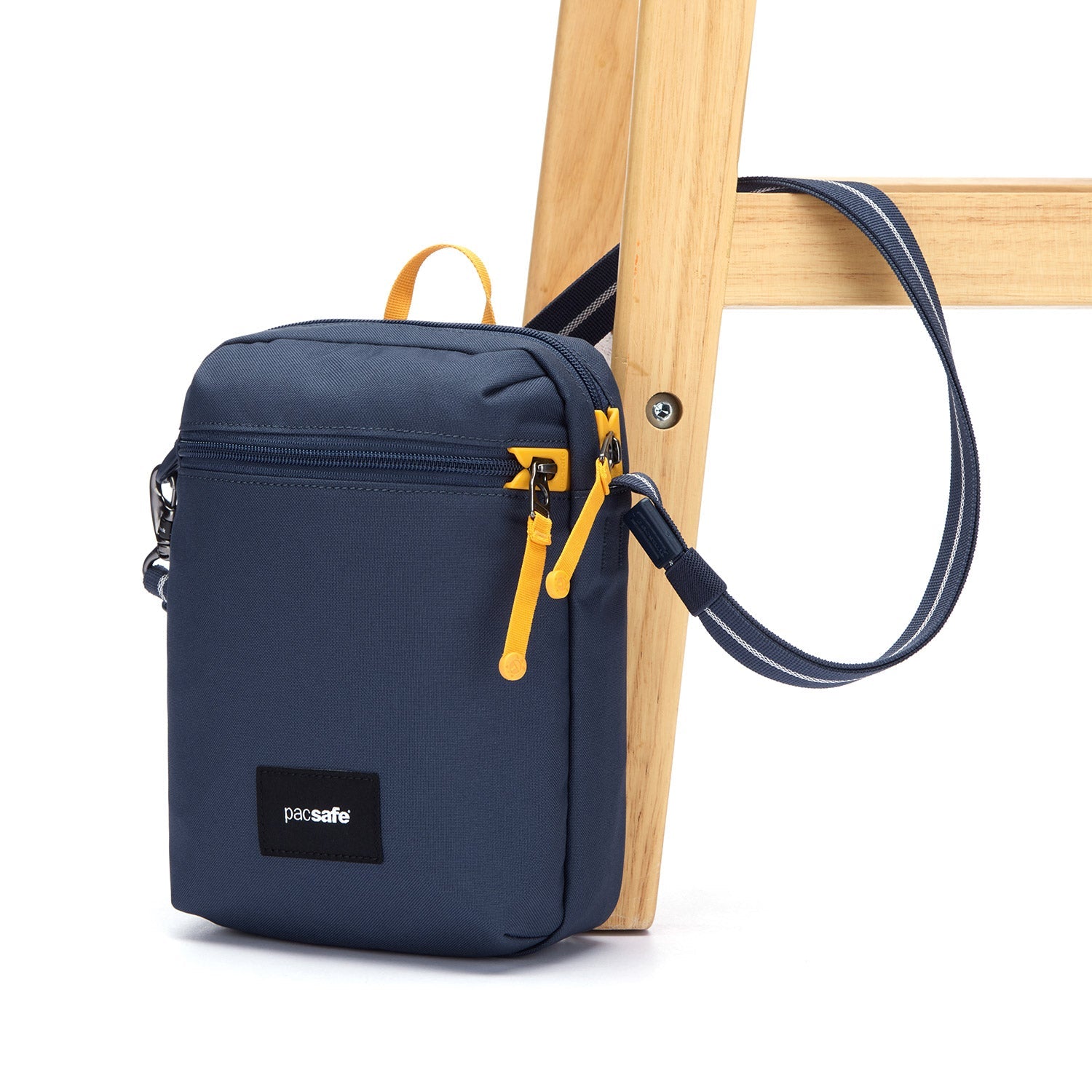 Pacsafe® GO anti-theft festival crossbody、mySite、garagedoors4me
