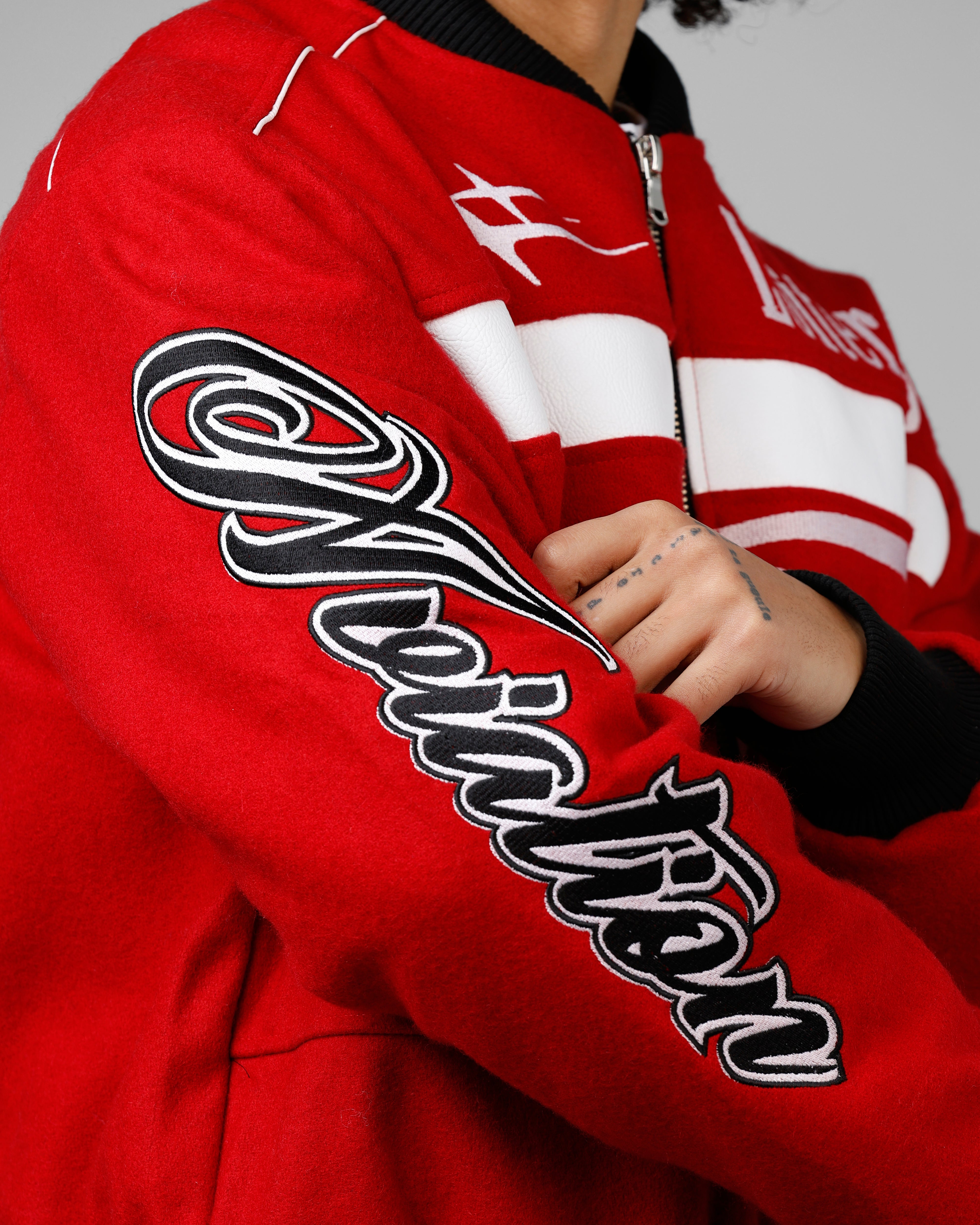 {product_title} - {shop_name}