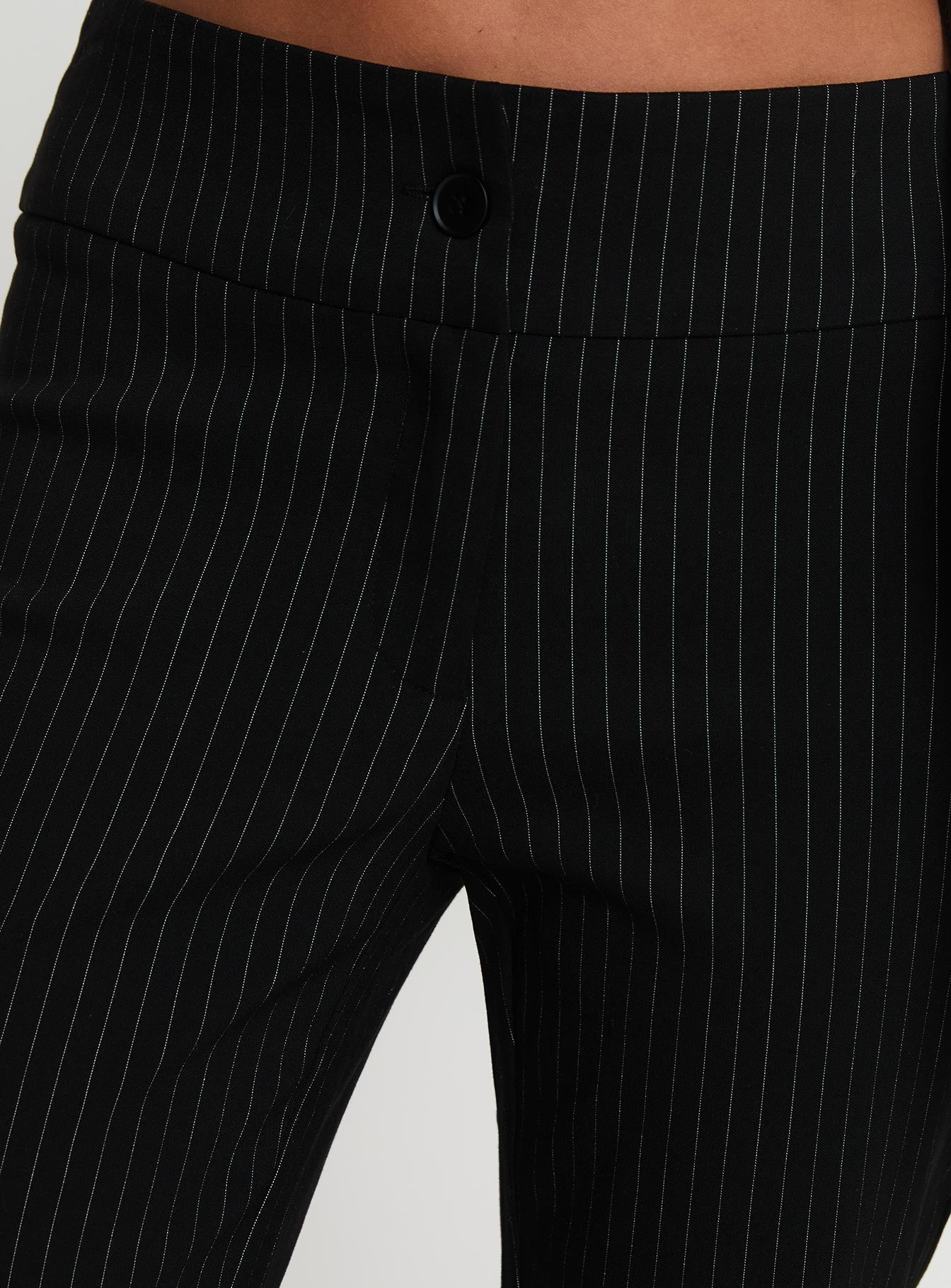 Reide Pants Black Pinstripe、mySite、solidvoid