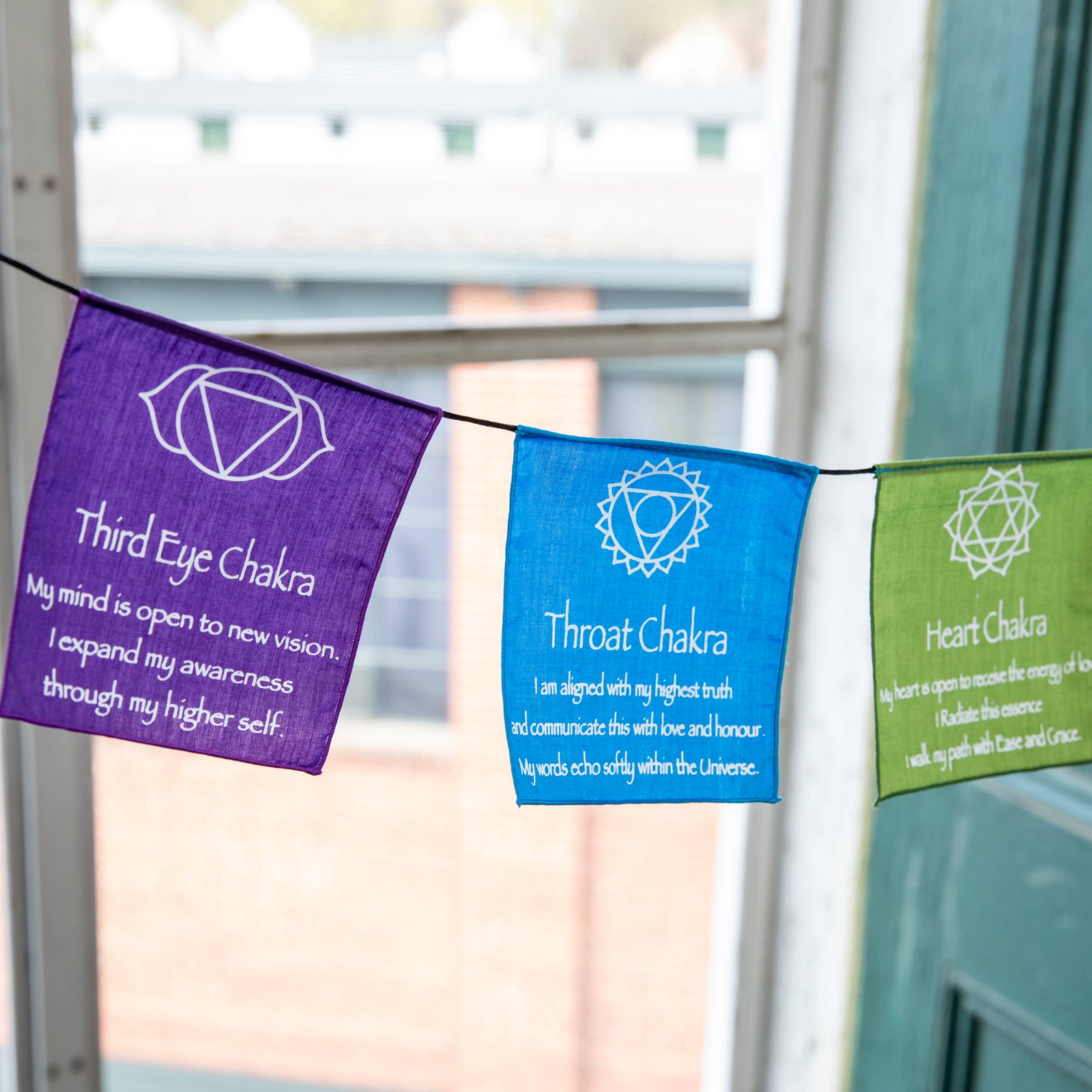 Small Chakra Prayer Flags、mySite、topwebapps